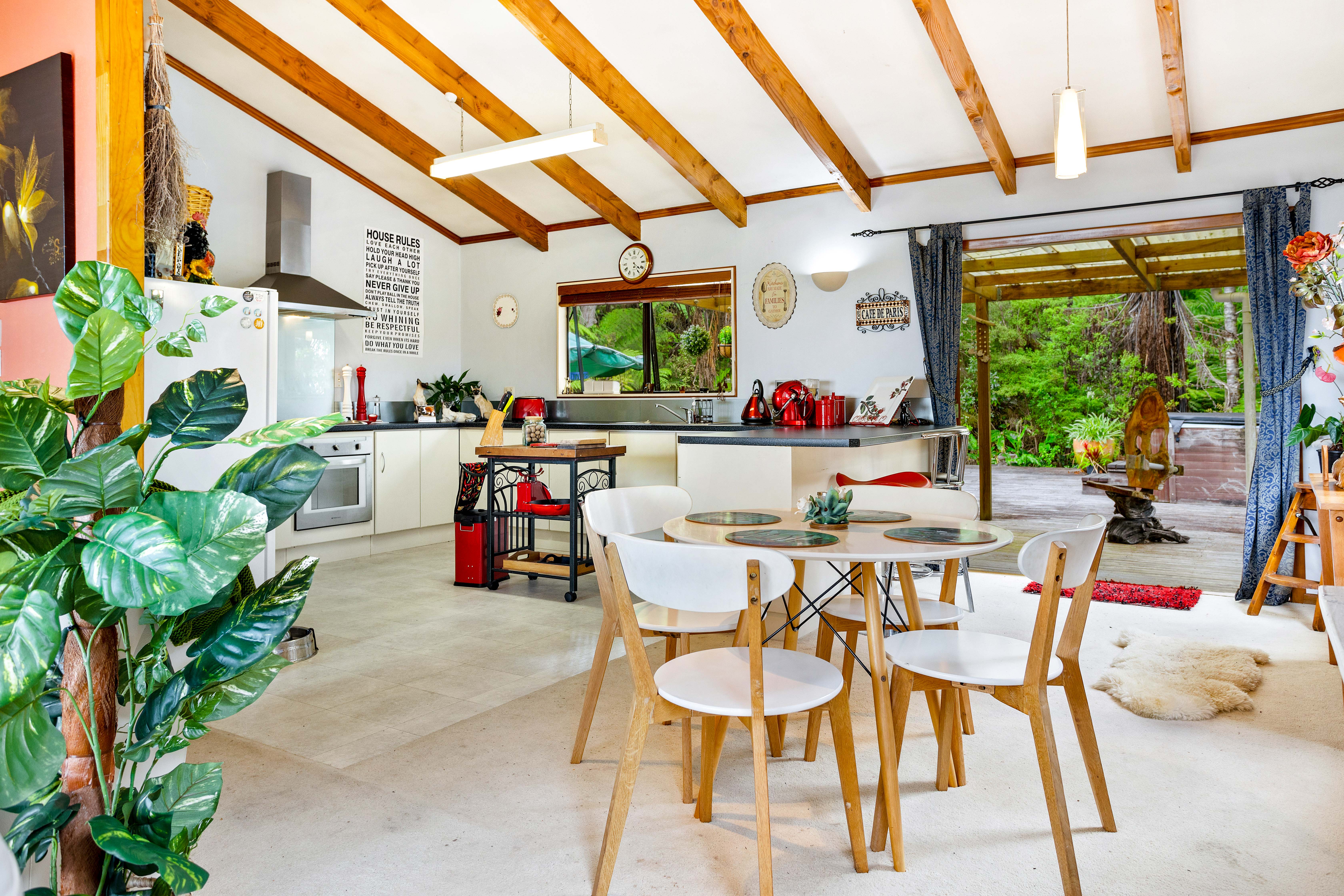 38 Rauhuia Crescent, Parau - Photo 7