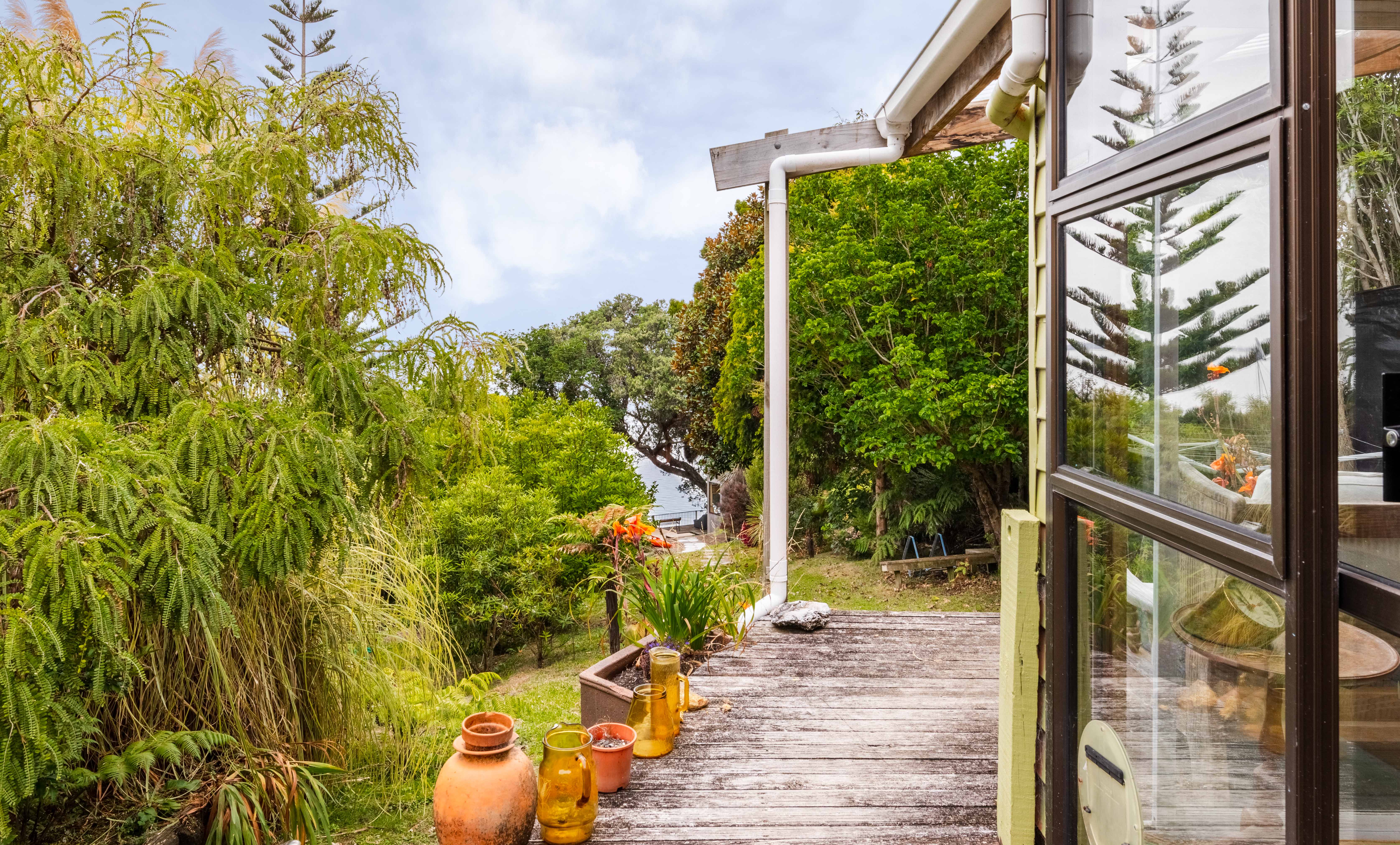 84 Kauri Point Road, Laingholm - Photo 6