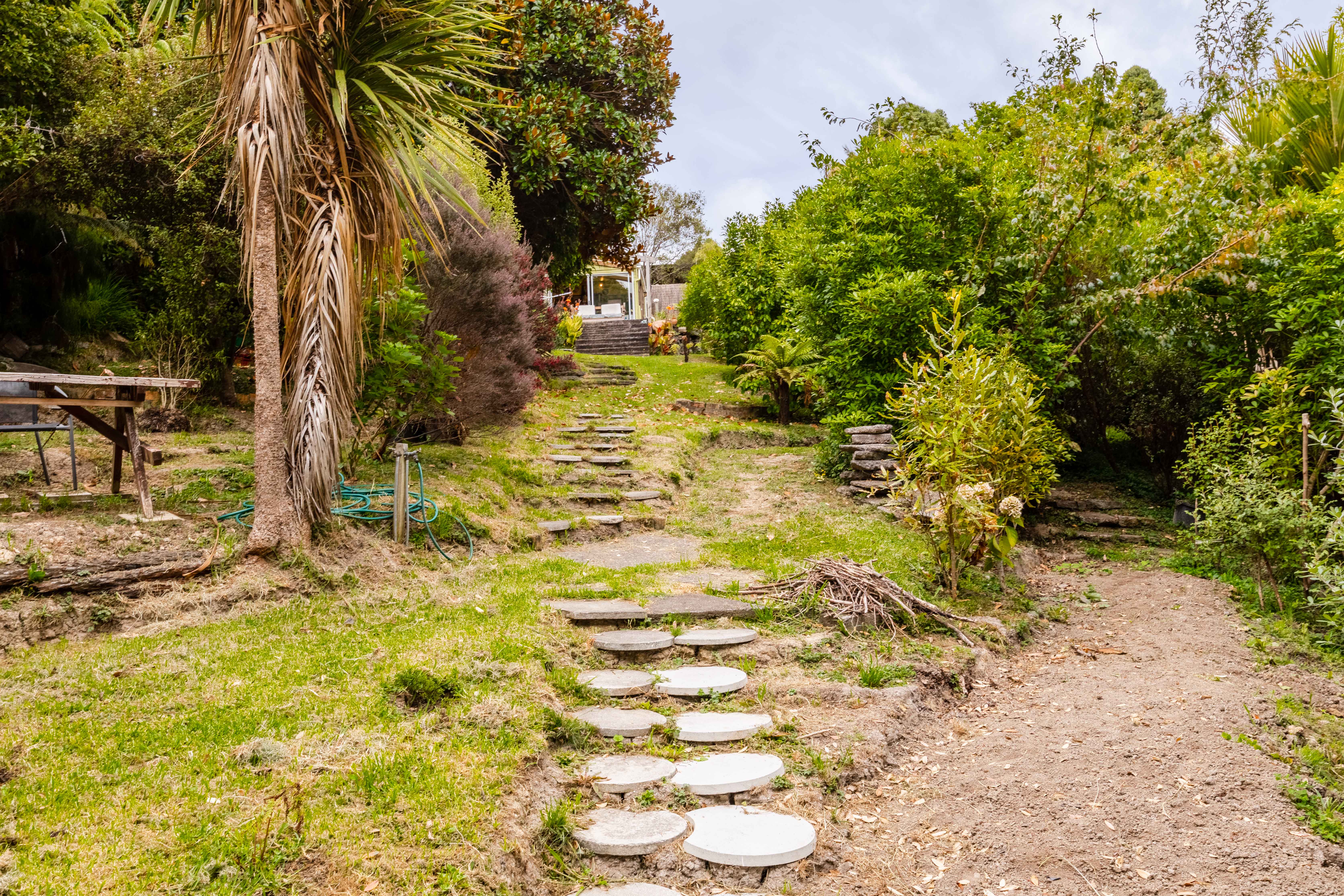 84 Kauri Point Road, Laingholm - Photo 4