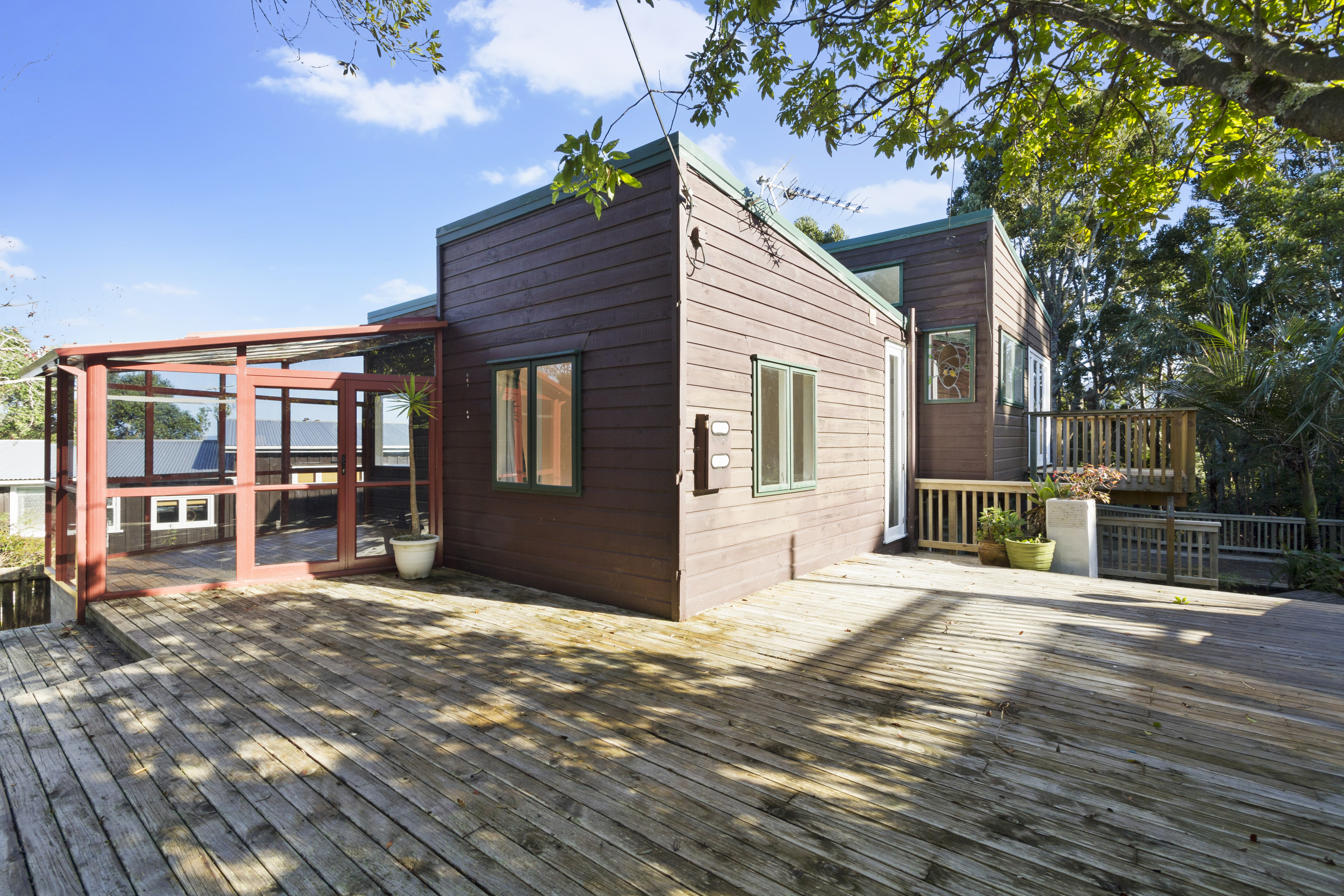 87 Kauri Point Road, Laingholm - Photo 2