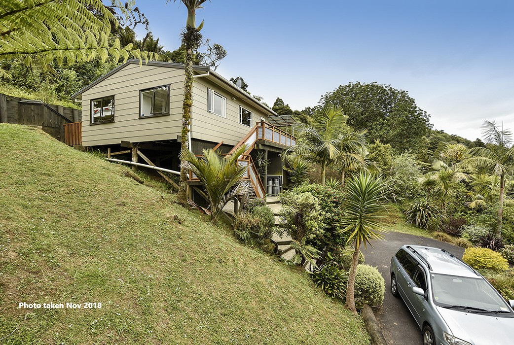8 Warner Park Avenue, Laingholm - Photo 2
