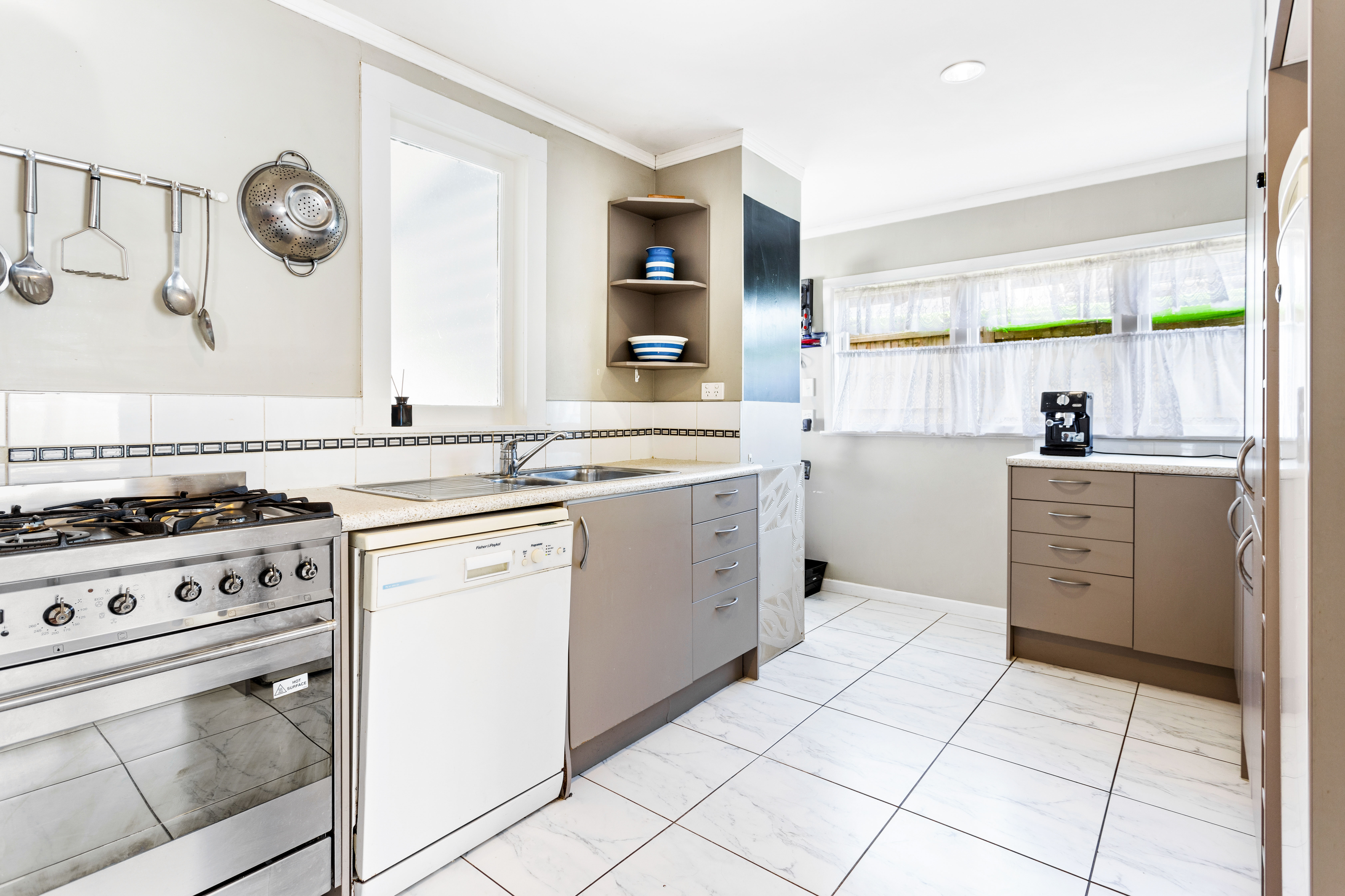 150 Don Buck Road, Massey - Photo 6