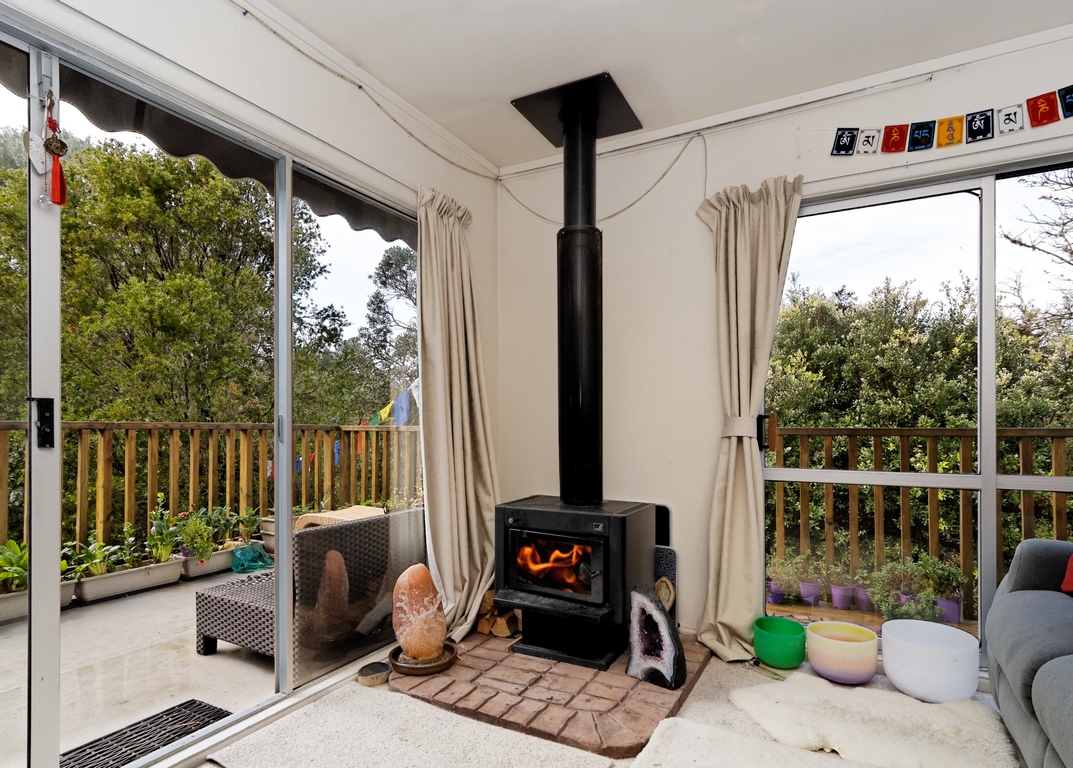 137 Laingholm Drive, Laingholm - Photo 4