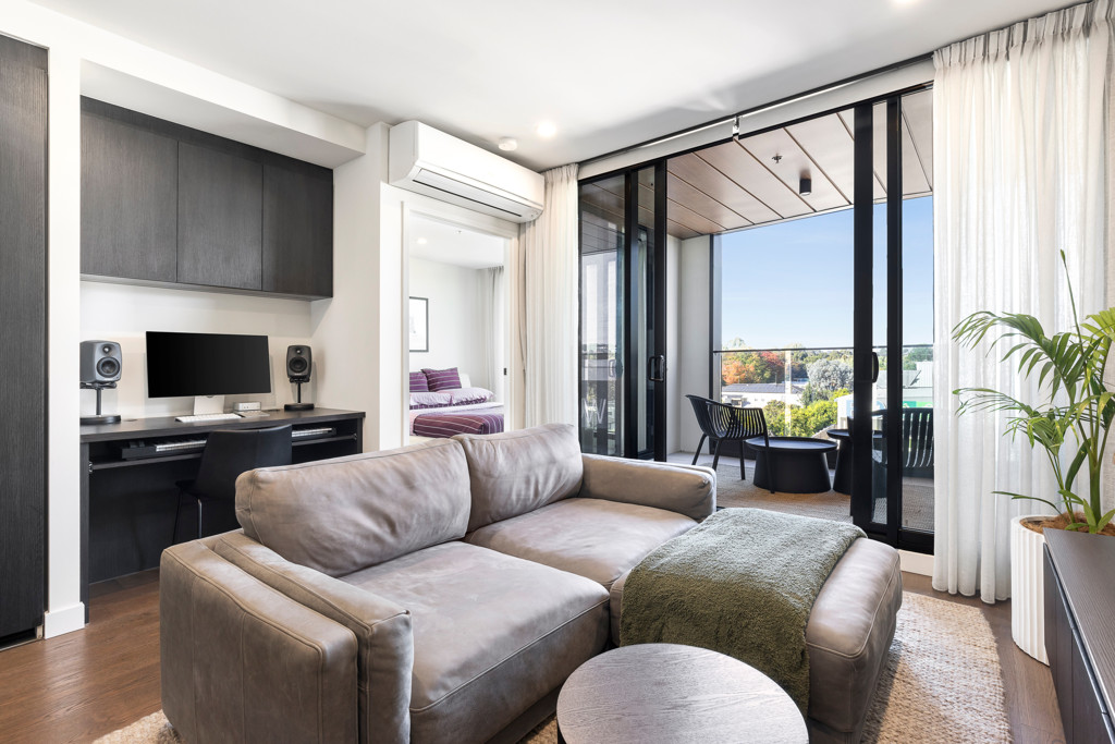 Designer Luxury in a Central Locale