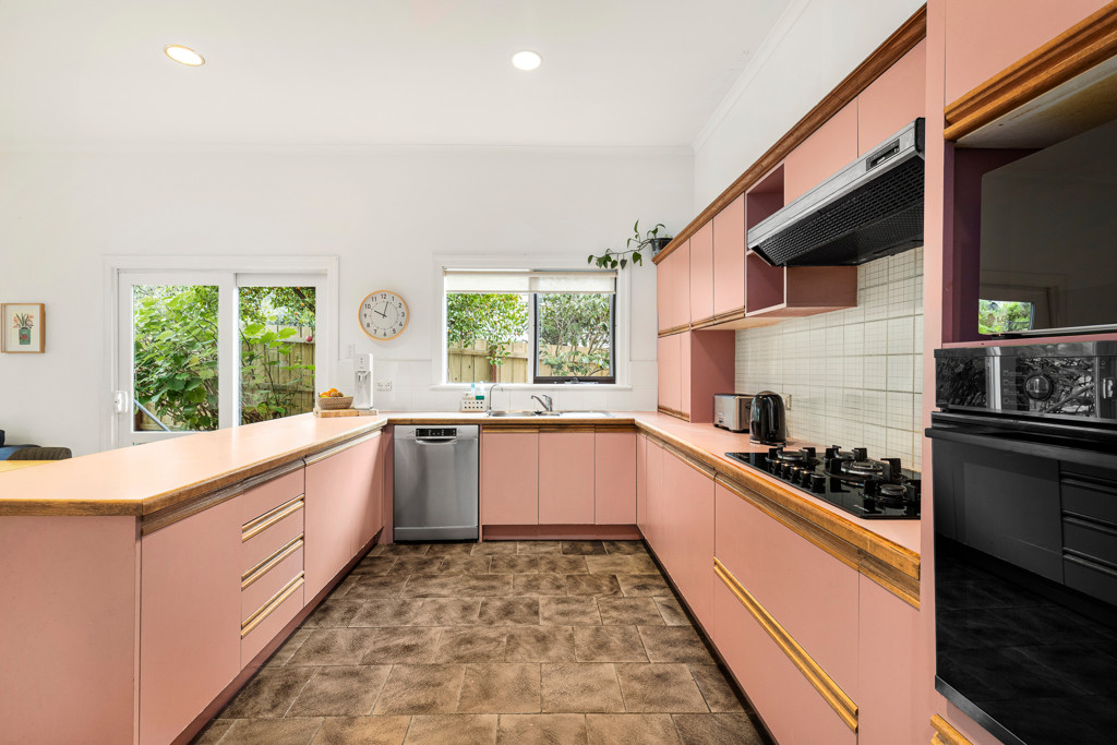 Spacious Layout with Self-contained Option