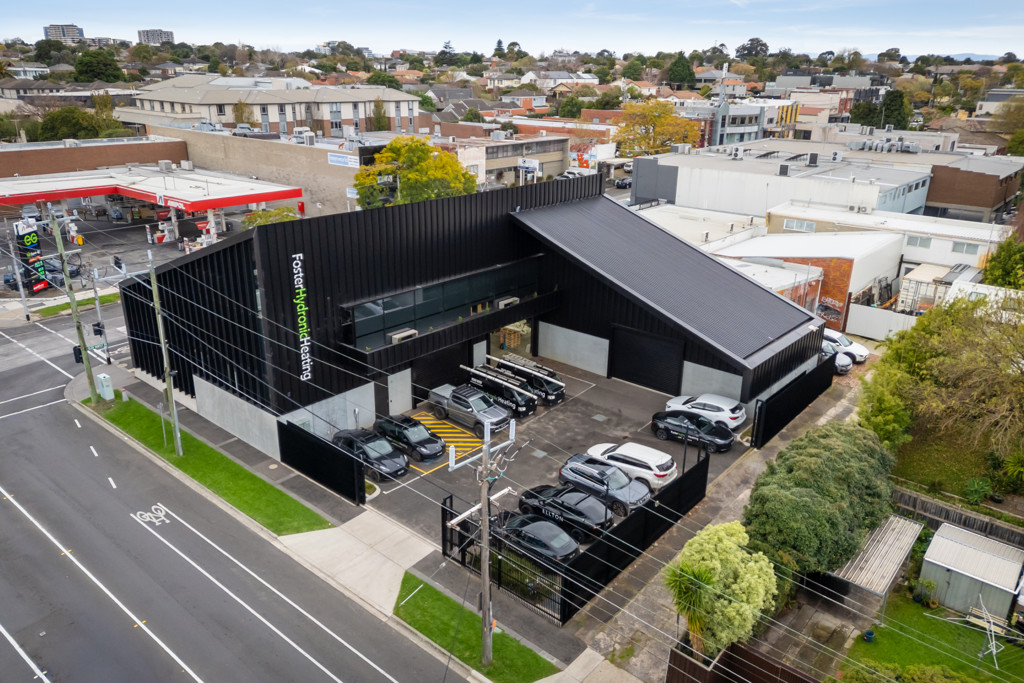 High End Fit Out On Prominent Corner Position