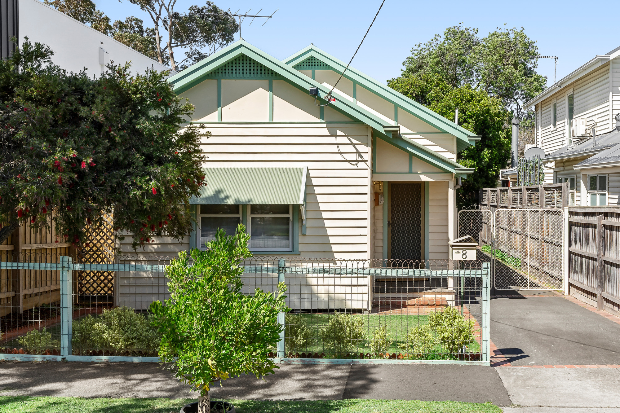 8 Alexander Street, Brighton East VIC