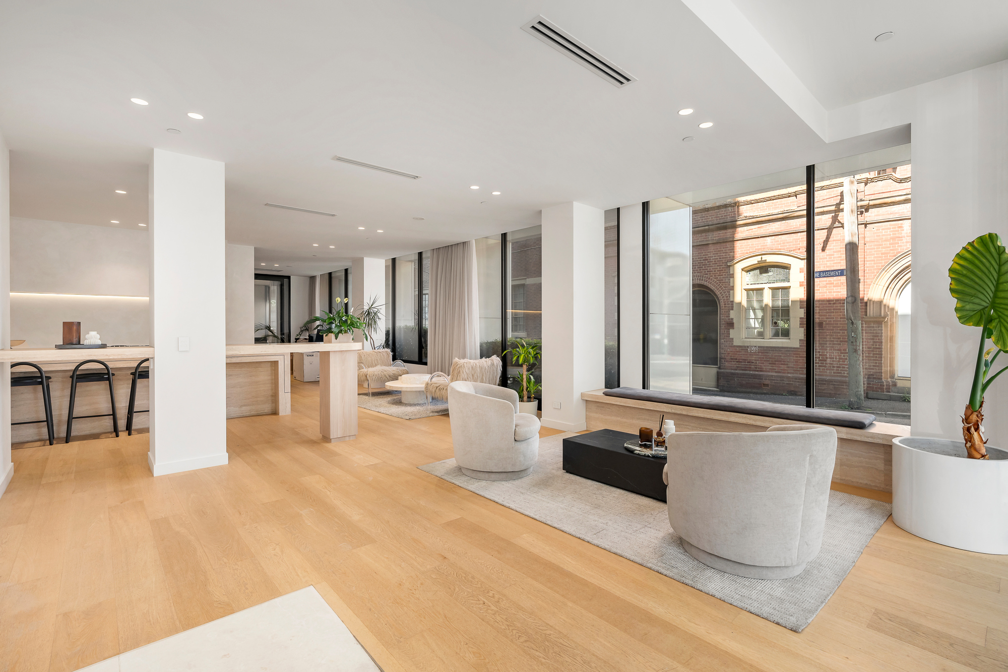 Versatile Open Space – Retail, Office or Hospitality