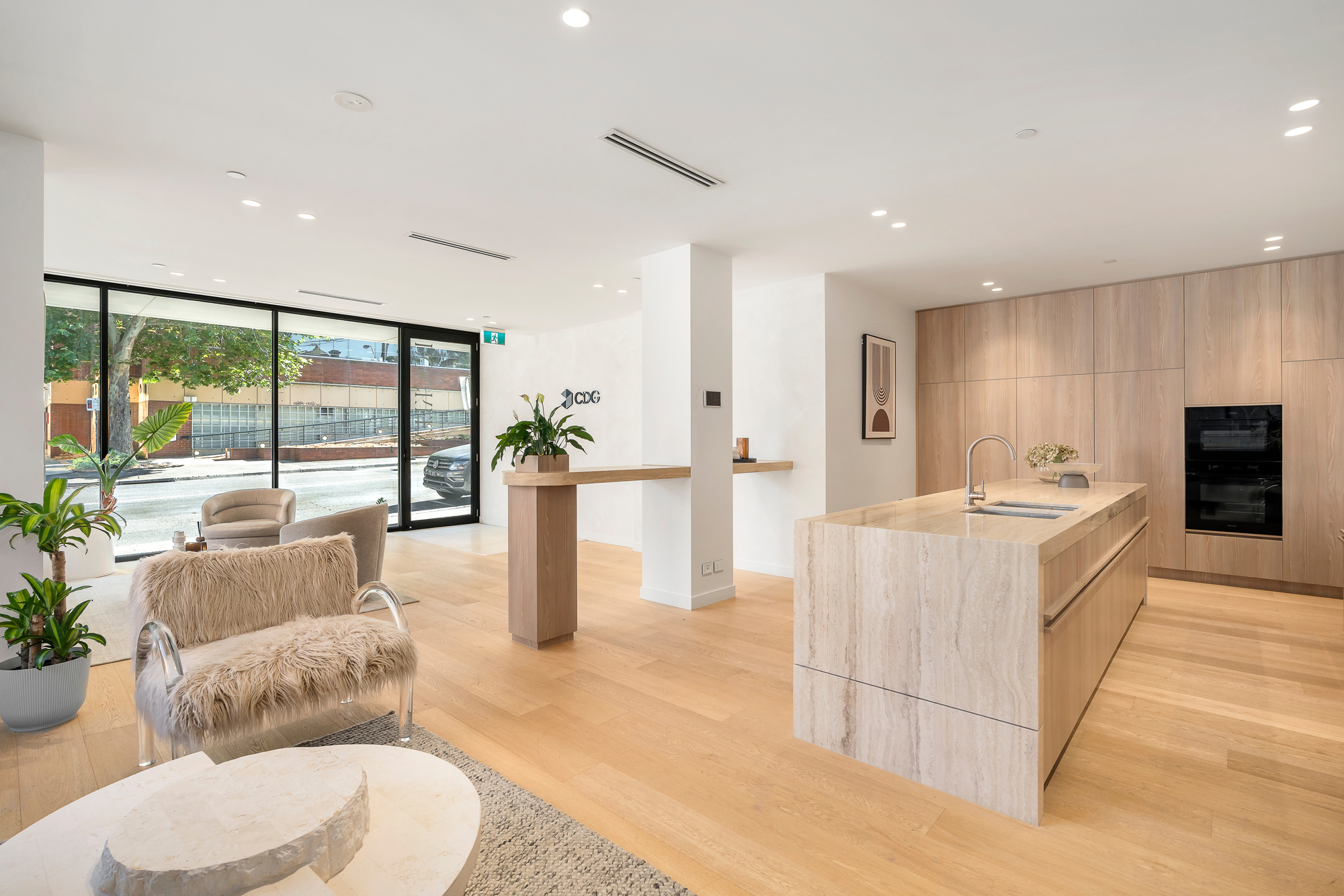Versatile Open Space – Retail, Office or Hospitality