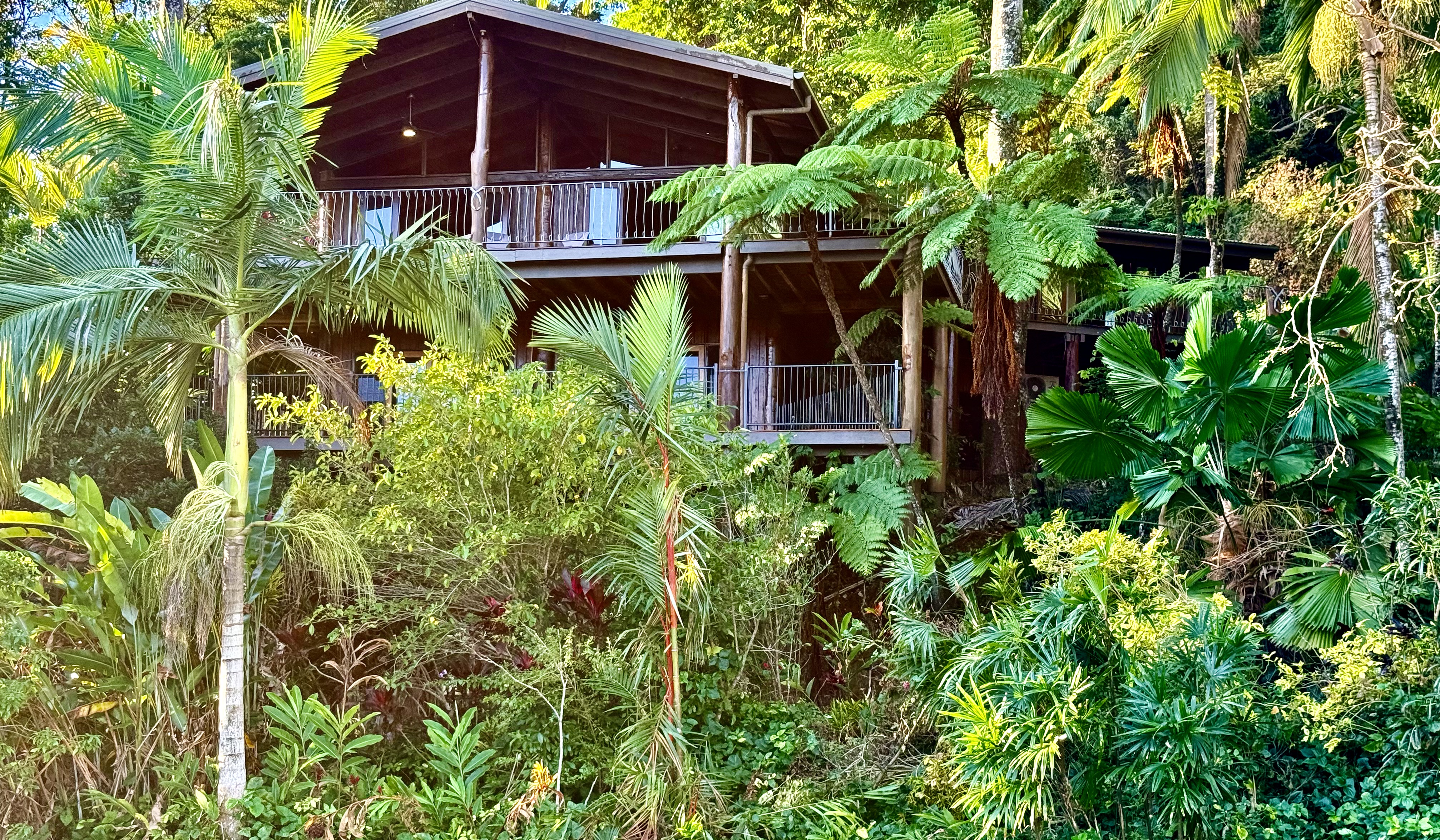 4 Hibiscus Court&comma; Rocky Point, Mossman QLD 4873