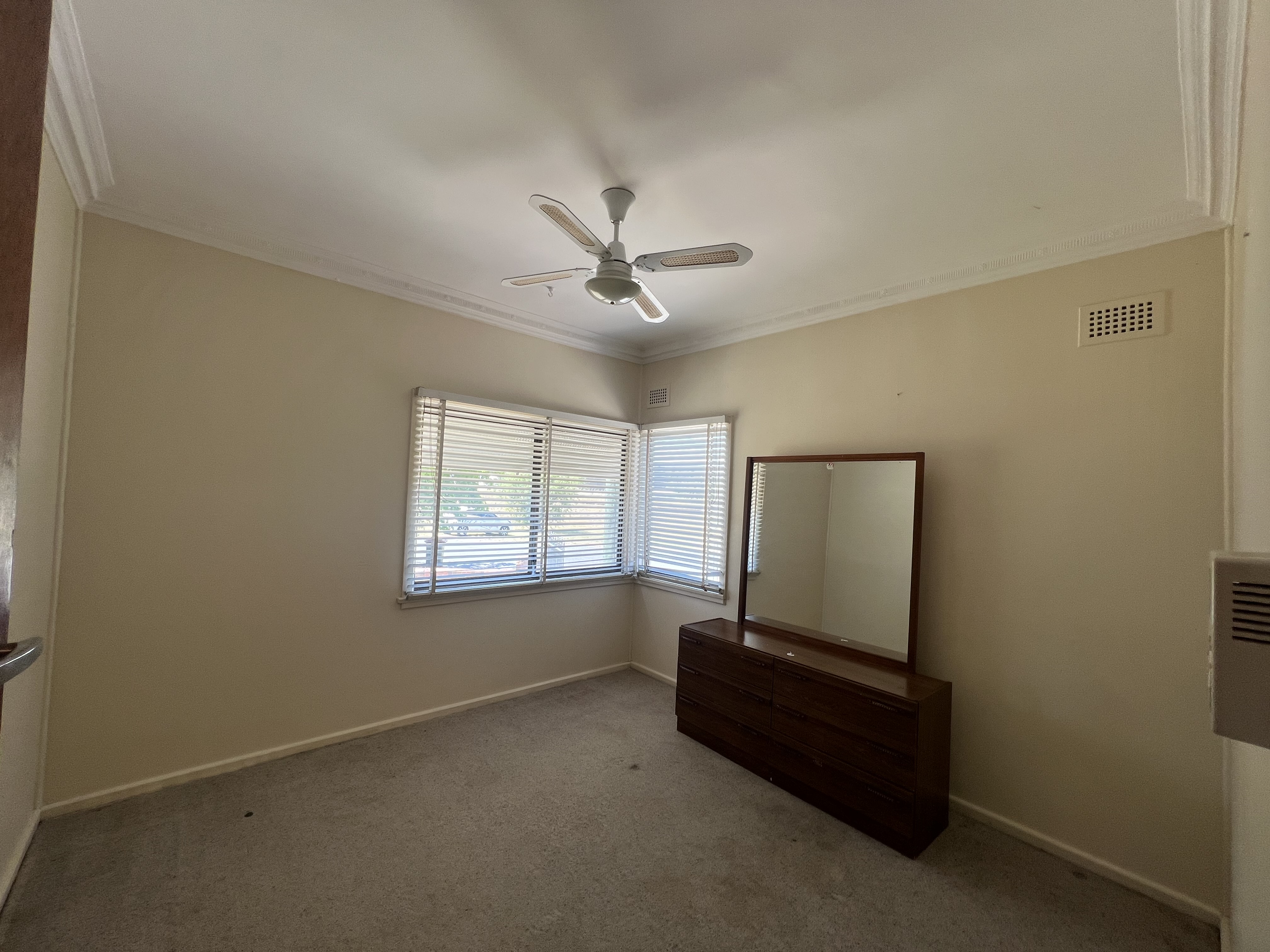 46 MAUD STREET, Goulburn NSW 2580 &mdash; photo 2
