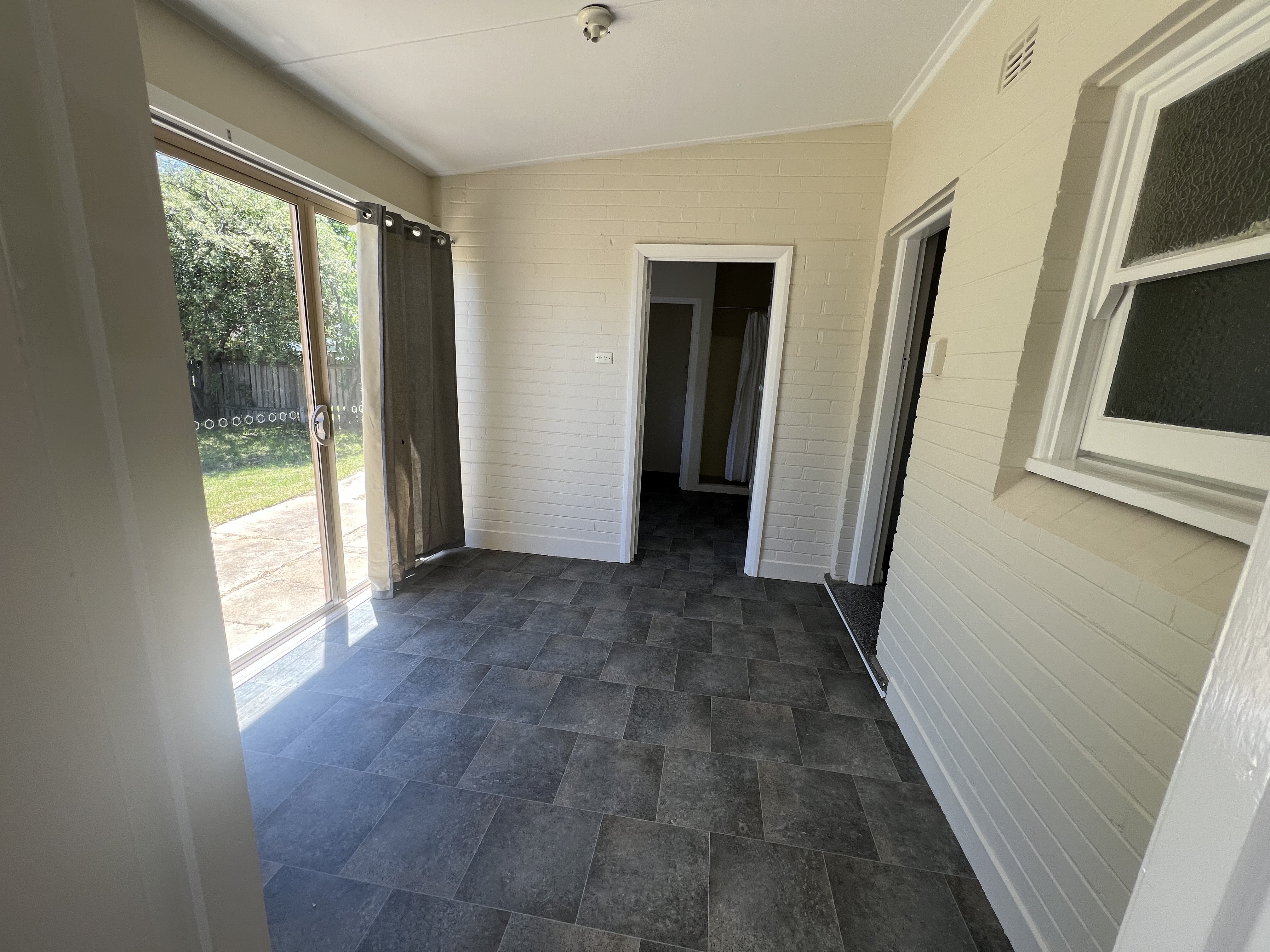 33 RUBY STREET, Goulburn NSW 2580 &mdash; photo 5