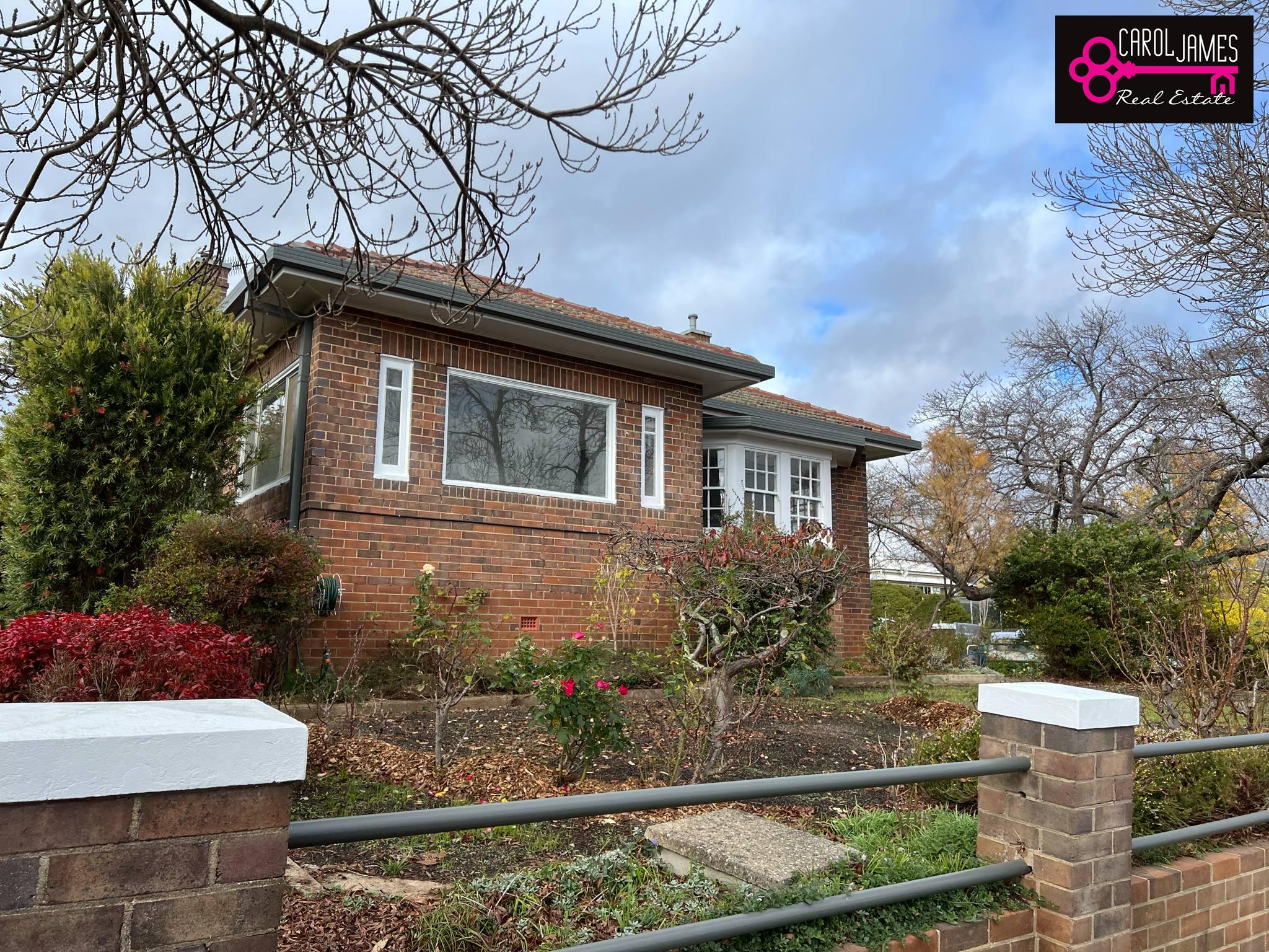 House &mdash; 58 Spring St, Crookwell NSW 2583