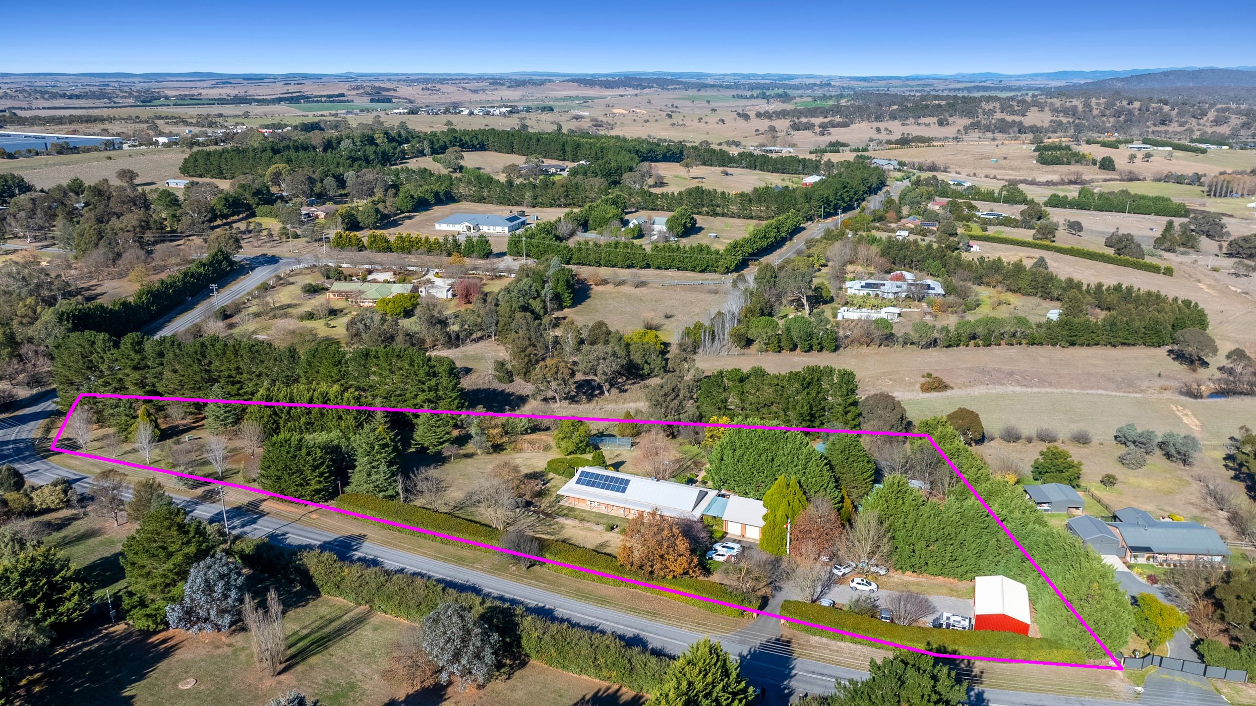 33 Run-O-Waters Drive, Goulburn NSW 2580 &mdash; photo 2