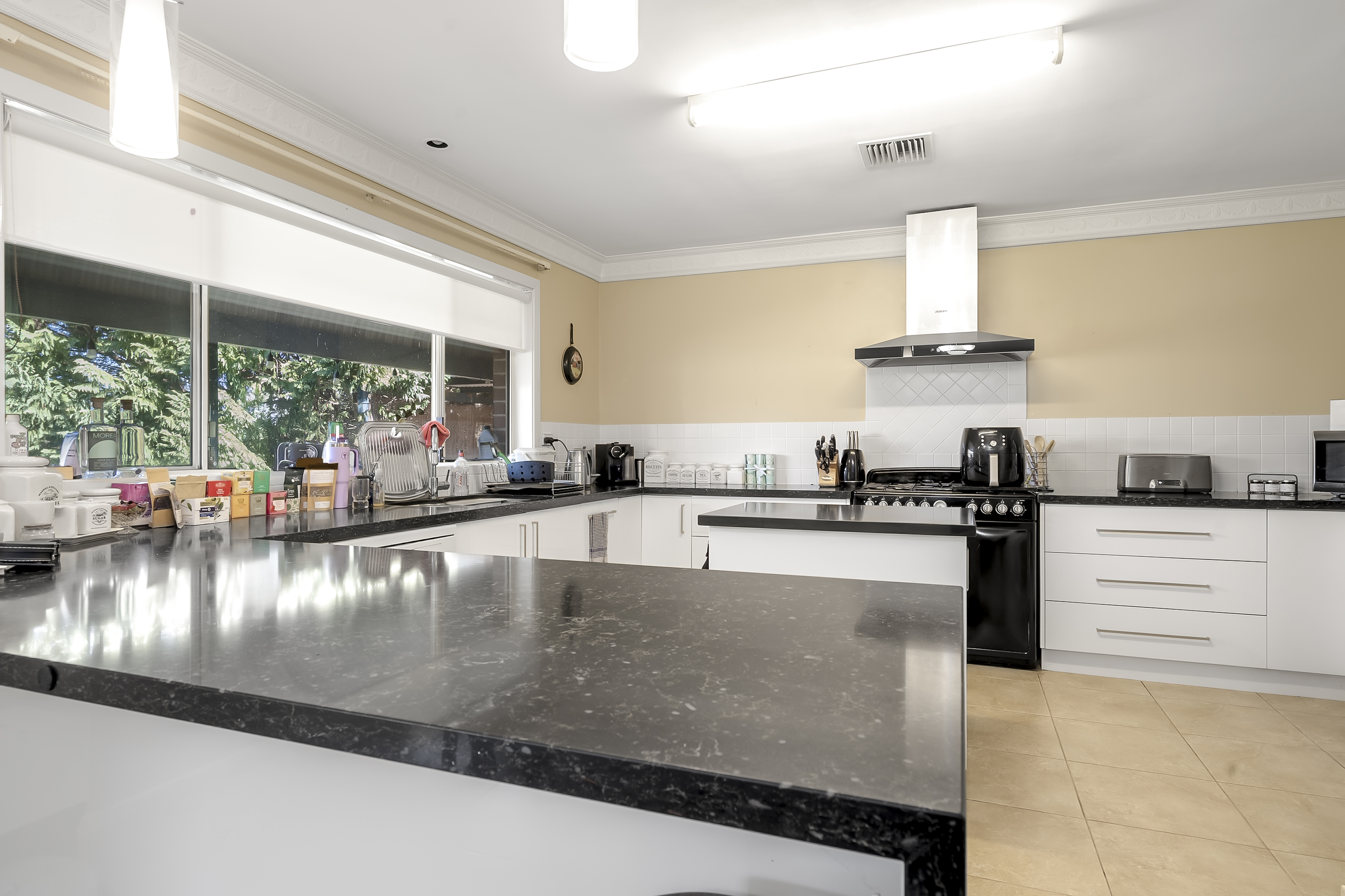 33 Run-O-Waters Drive, Goulburn NSW 2580 &mdash; photo 3
