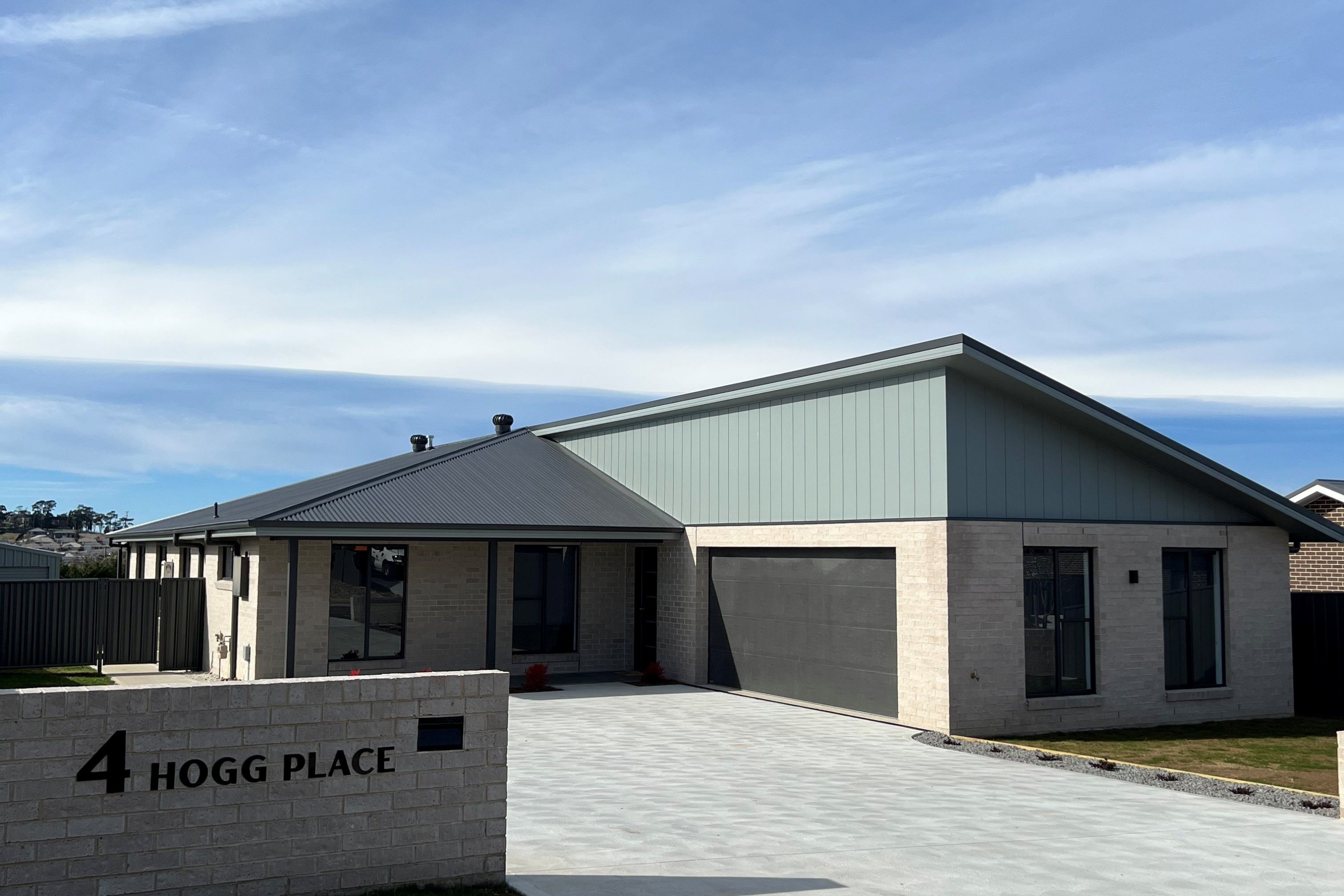 4 HOGG PLACE, Goulburn NSW 2580