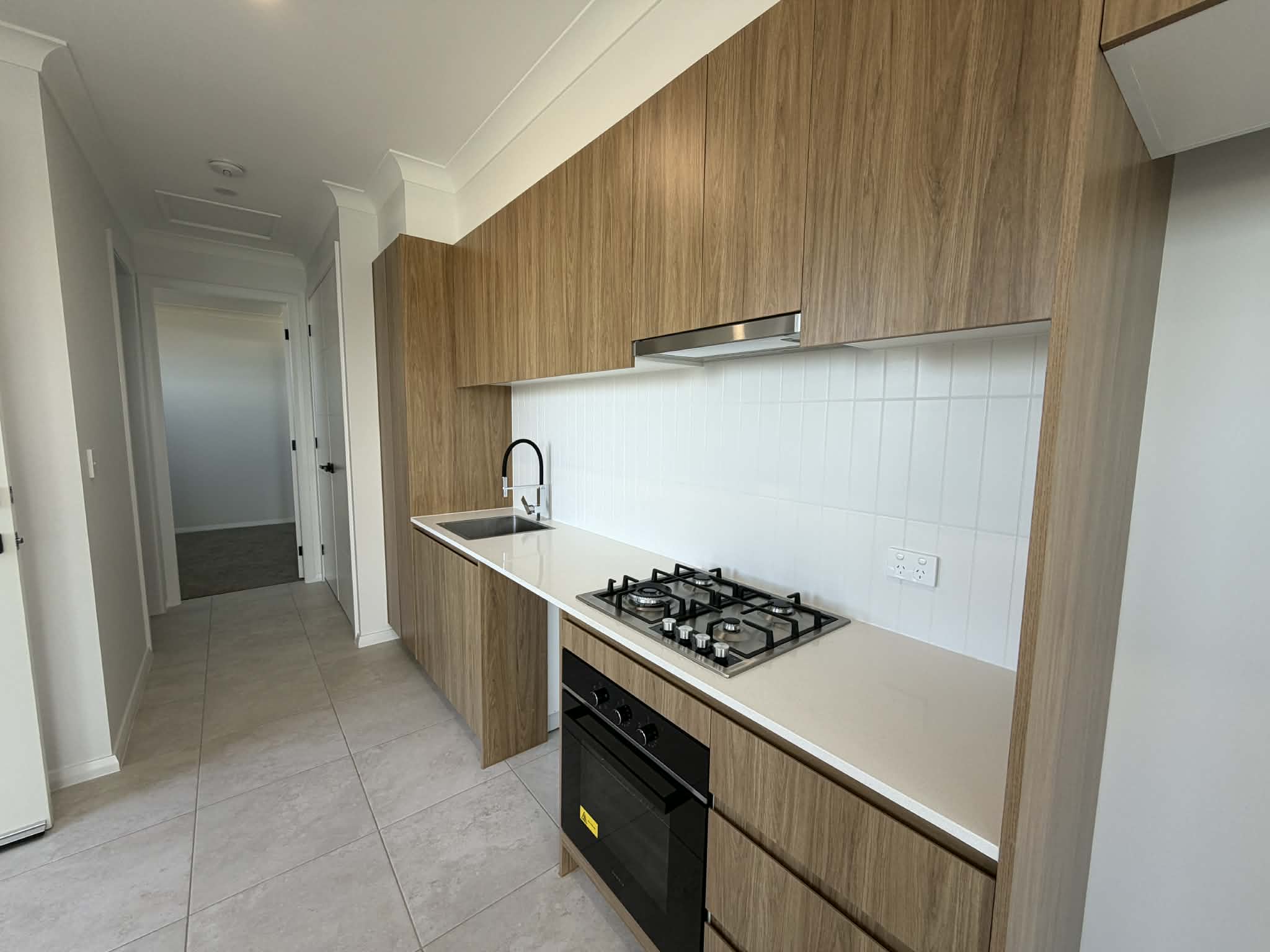56B Brooklands Circuit, Goulburn NSW 2580 &mdash; photo 3