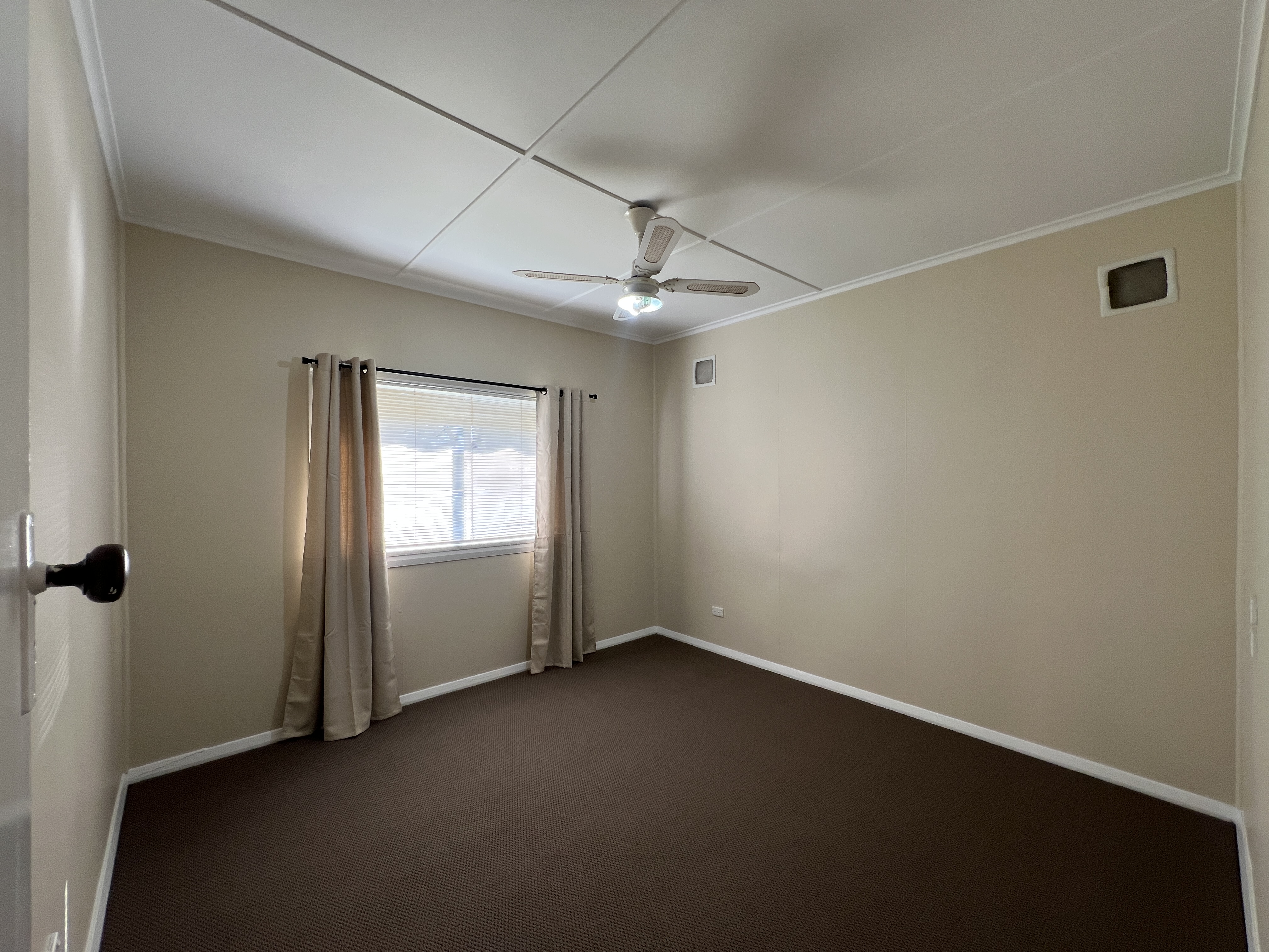 37 Wayo Street, Goulburn NSW 2580 &mdash; photo 5