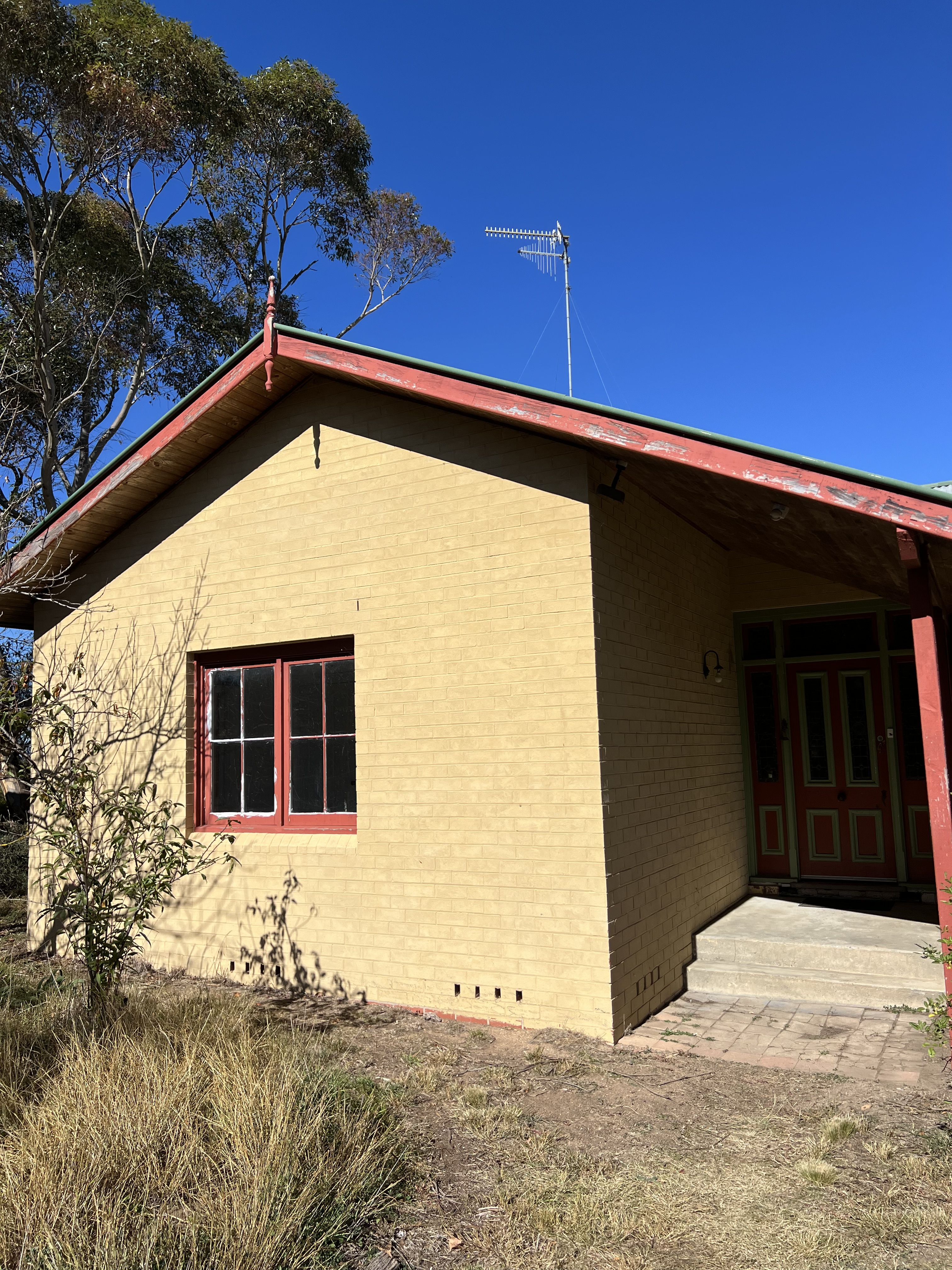 House — 3 Garroogang Road, Goulburn NSW 2580