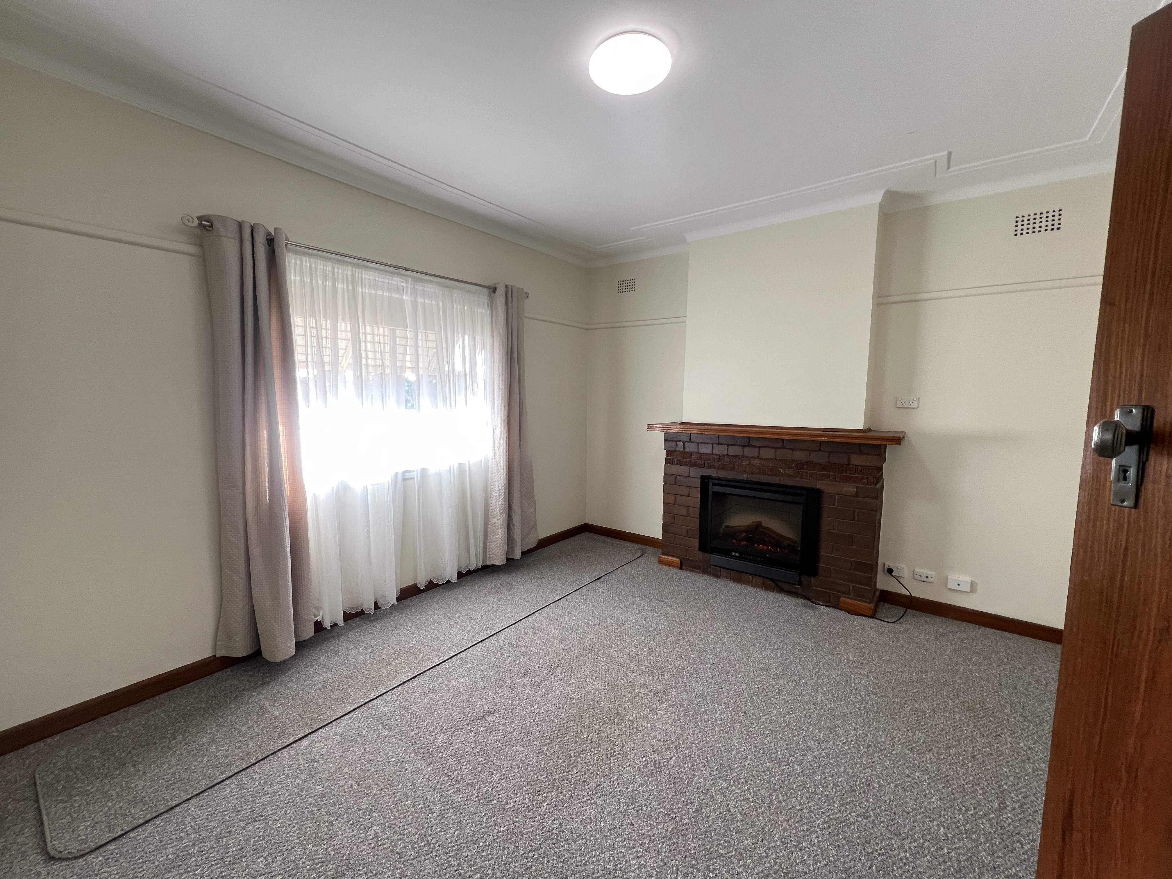 1 Kenmore Street, Goulburn NSW 2580 &mdash; photo 2