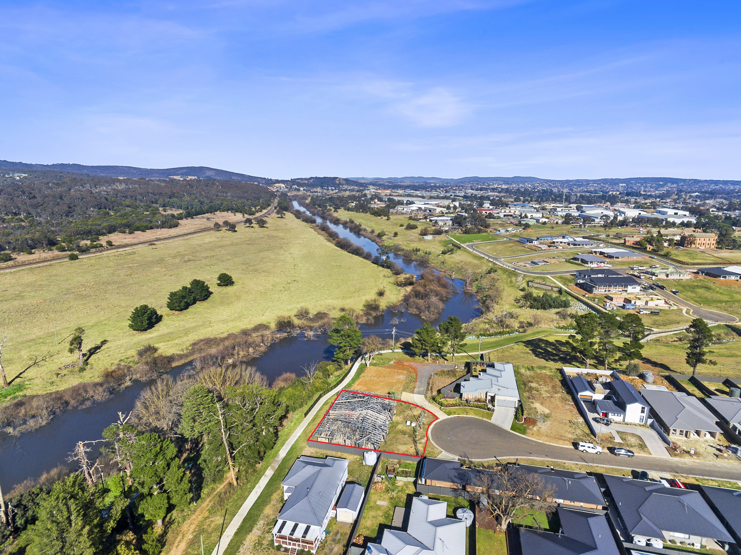 13 Huxtable Place, Goulburn NSW 2580