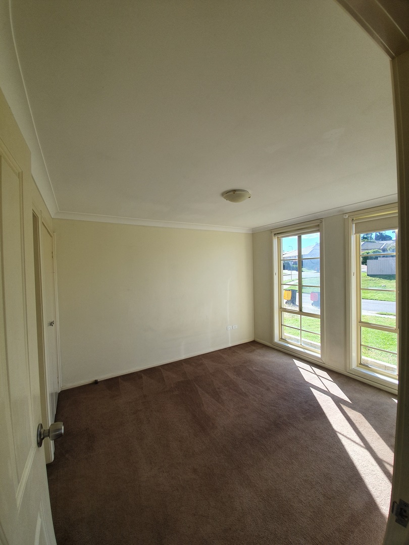 3 Wright Place, Goulburn NSW 2580 &mdash; photo 3