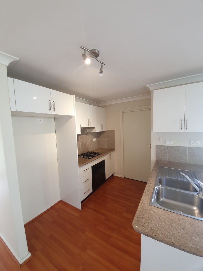 3 Wright Place, Goulburn NSW 2580 &mdash; photo 5