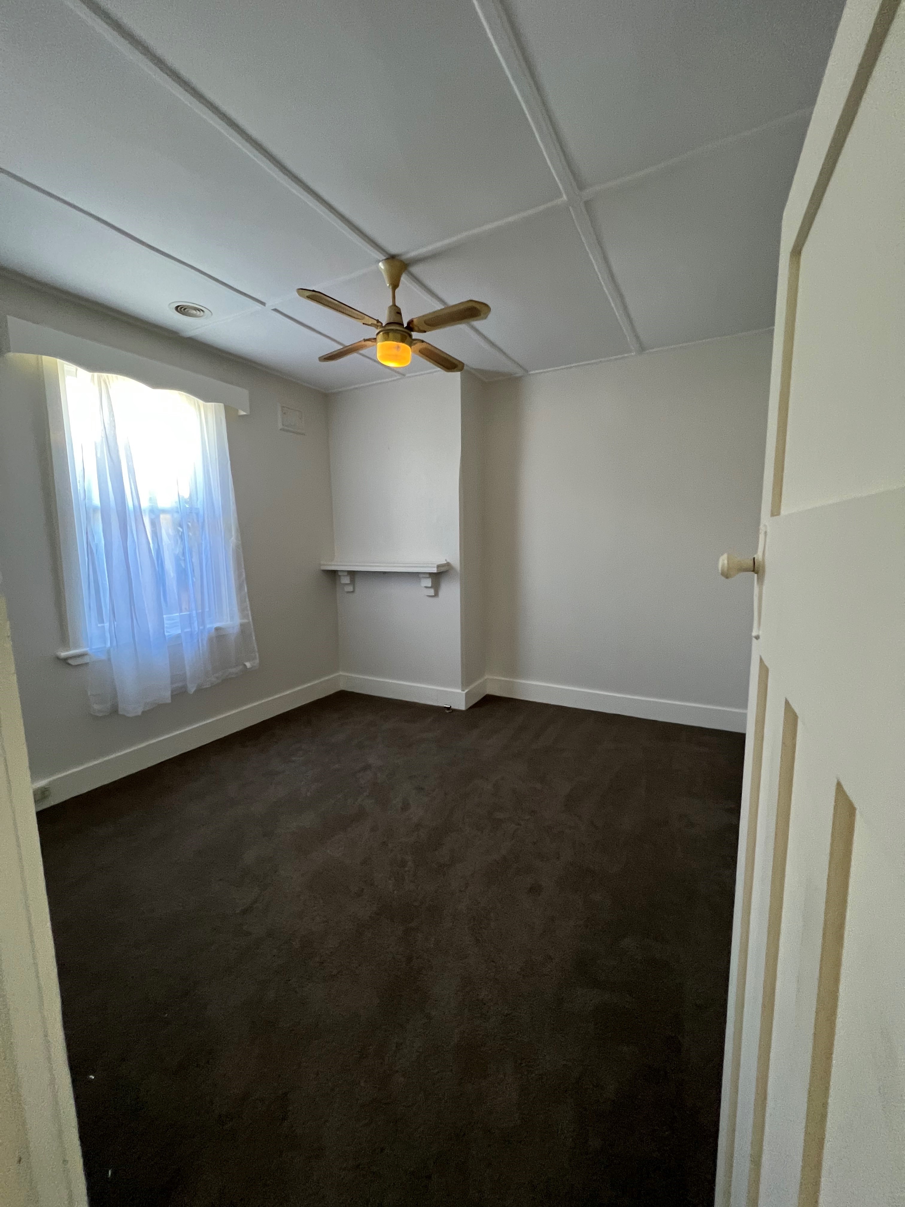 182 SLOANE STREET, Goulburn NSW 2580 &mdash; photo 7