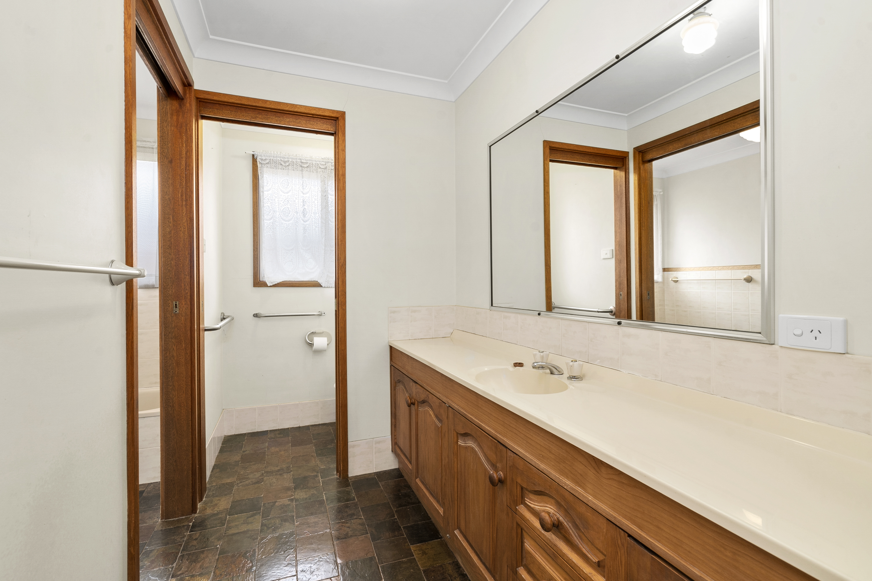 54 Dalley Street, Goulburn NSW 2580 &mdash; photo 10