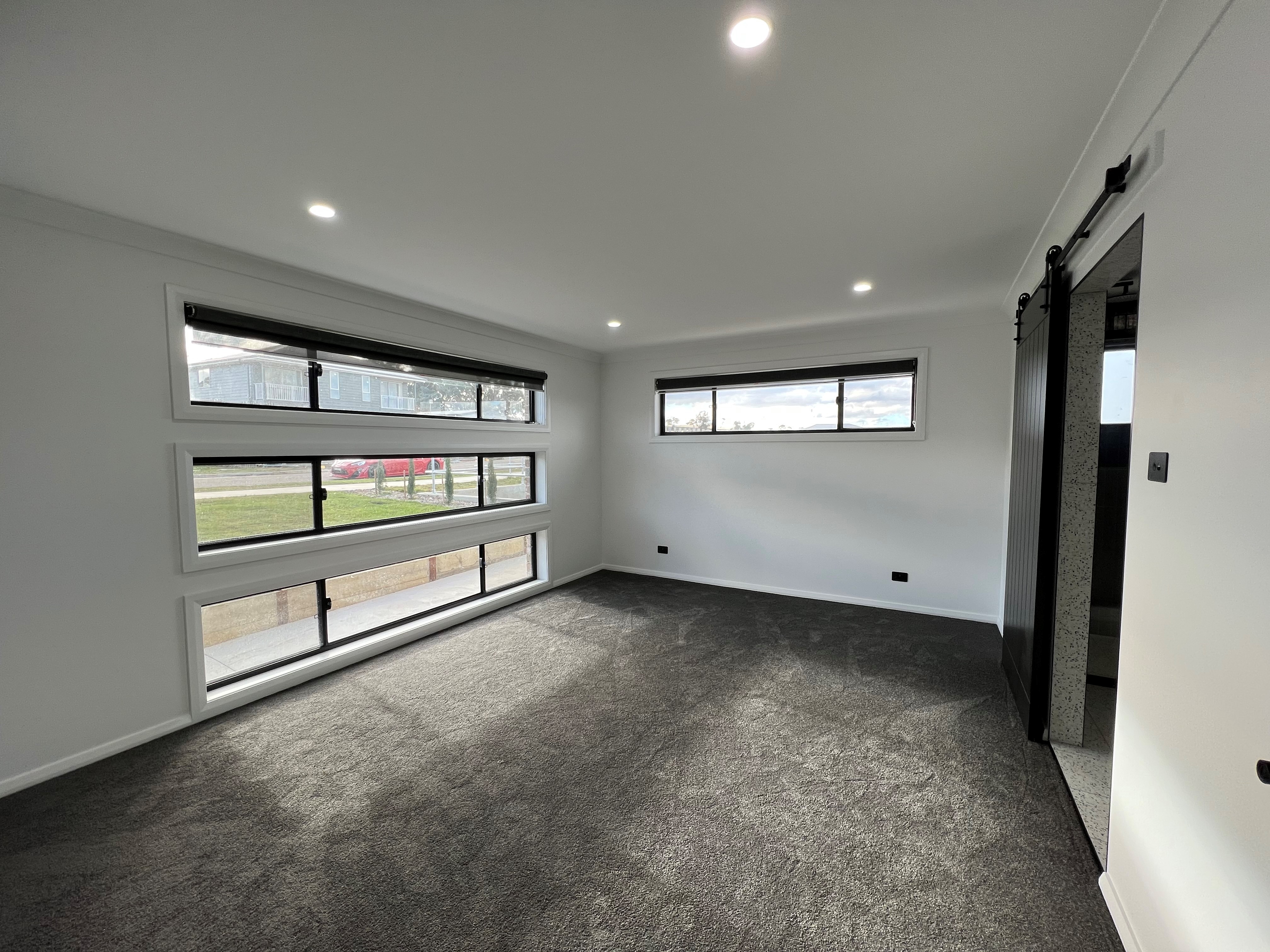 22 Brooklands Circuit, Goulburn NSW 2580 &mdash; photo 4