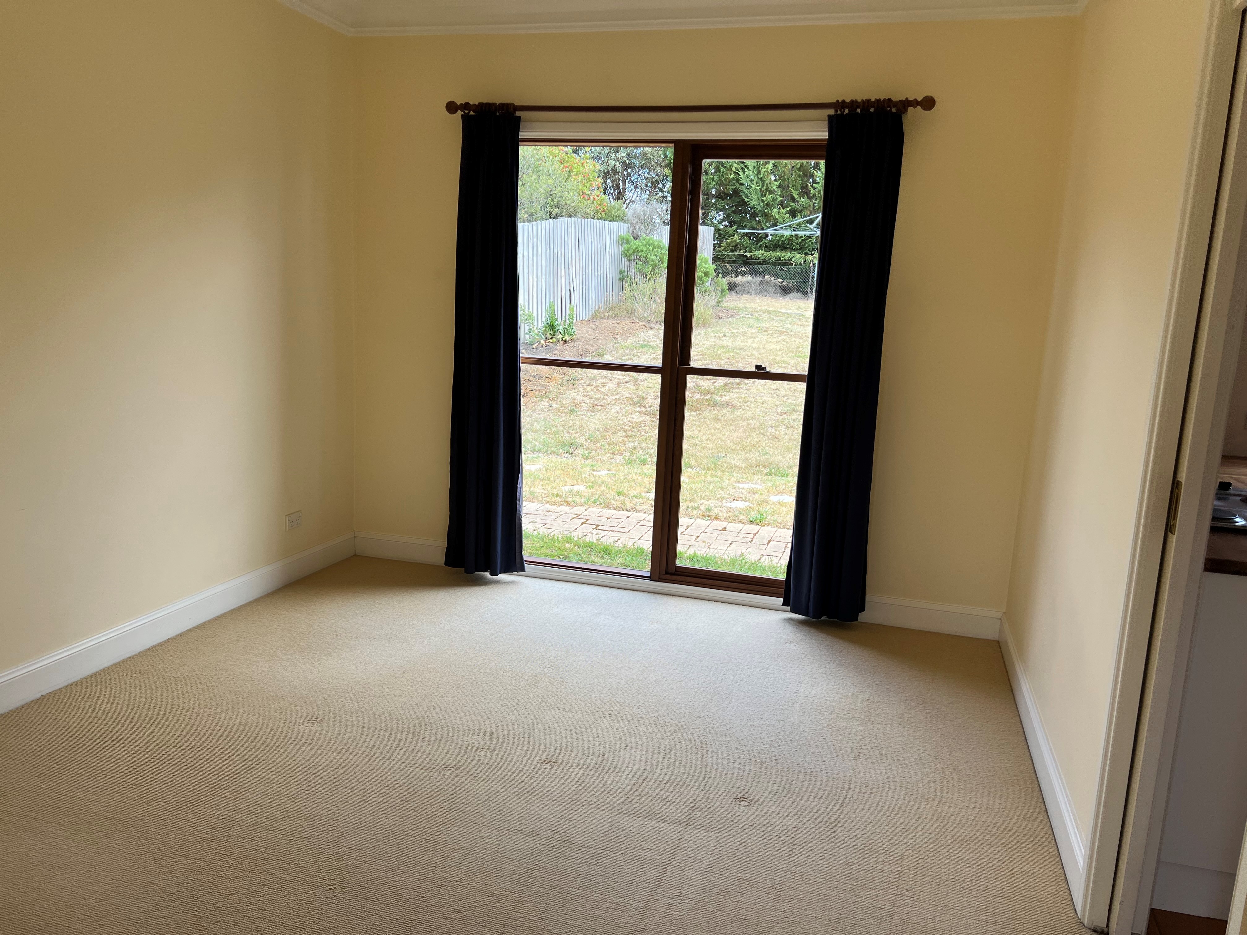 274 Mountain Ash Road, Goulburn NSW 2580 &mdash; photo 2