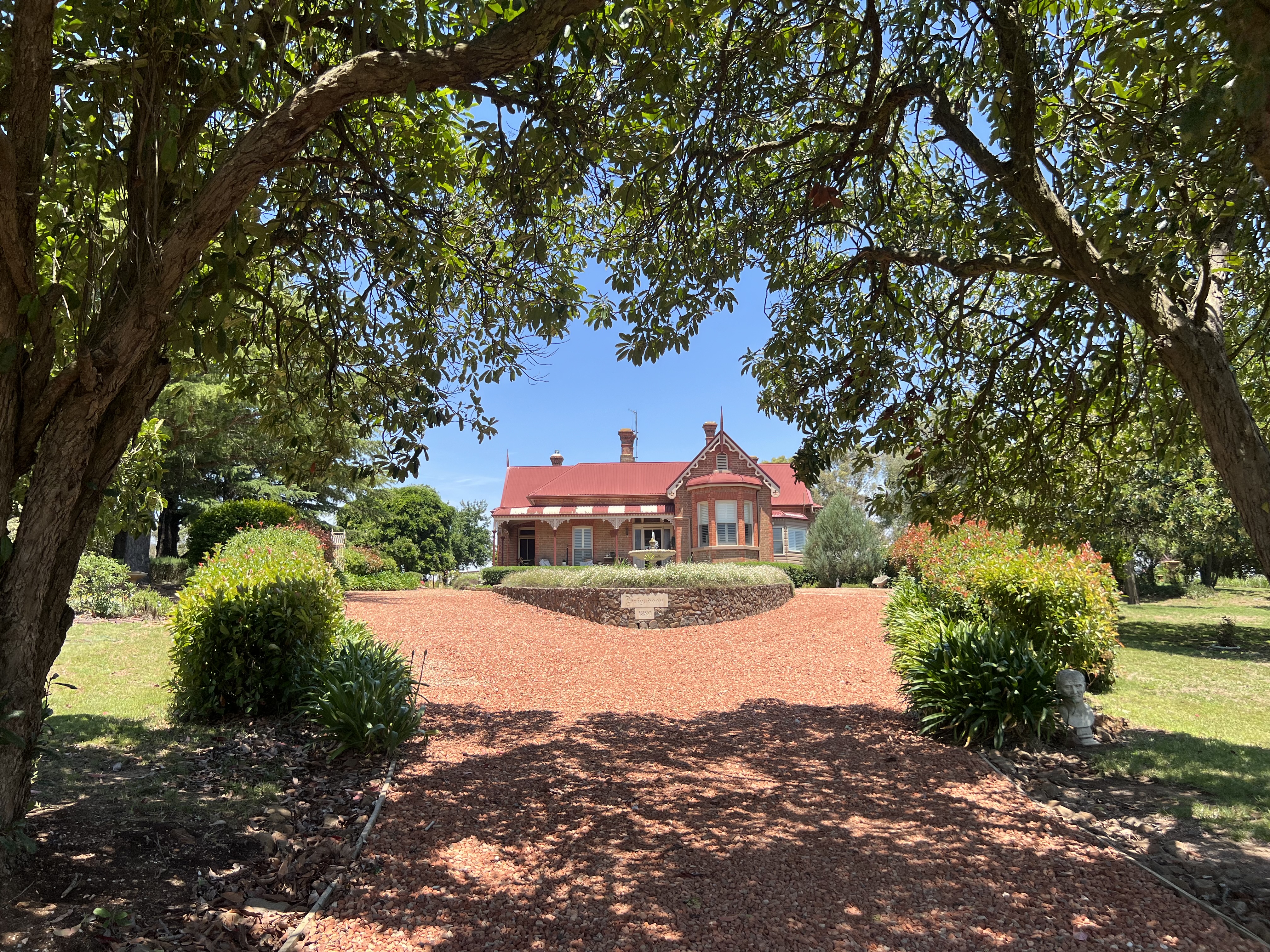 Property &mdash; 56 Brisbane Grove Road, Goulburn NSW 2580