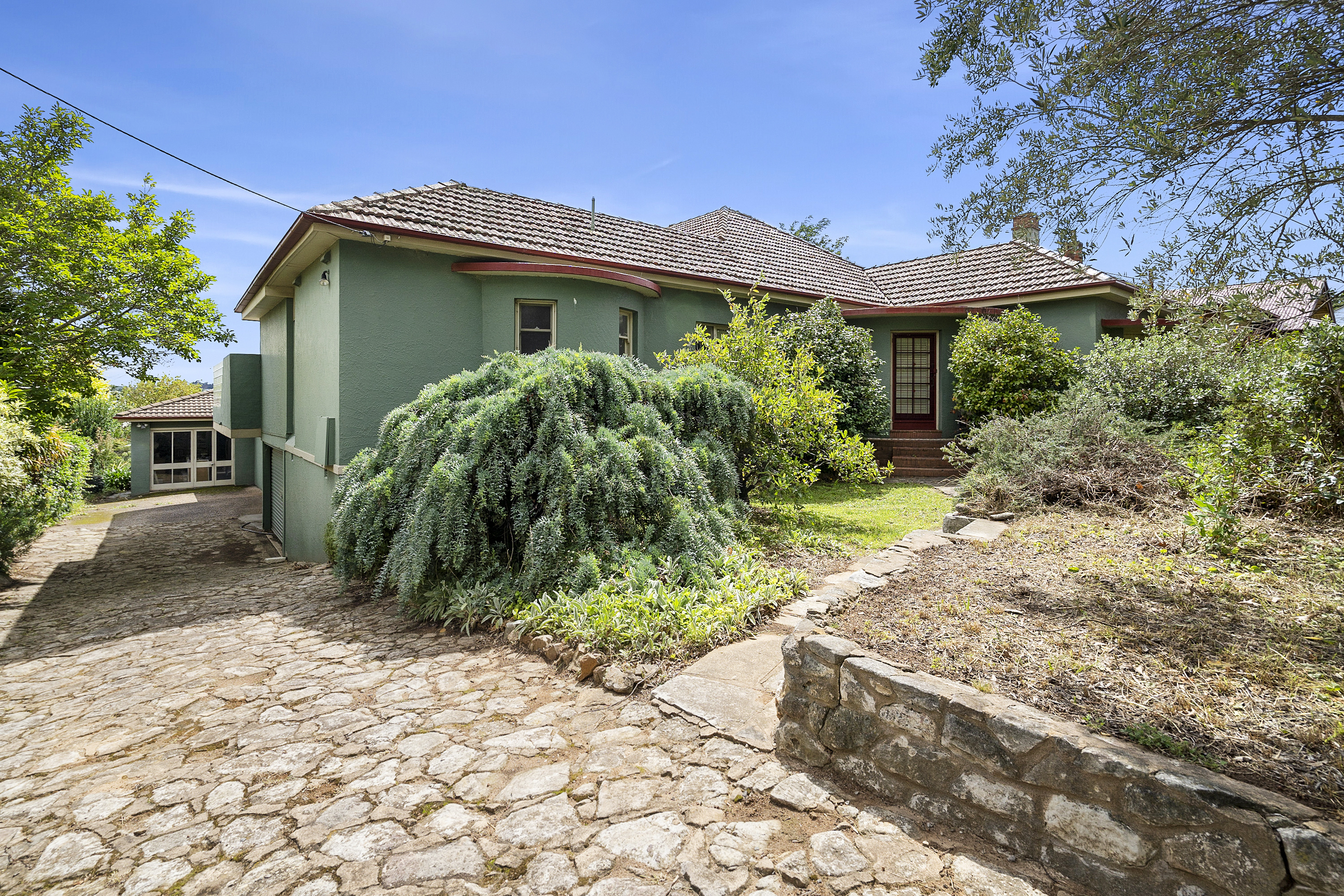 25 Hurst Street, Goulburn NSW 2580