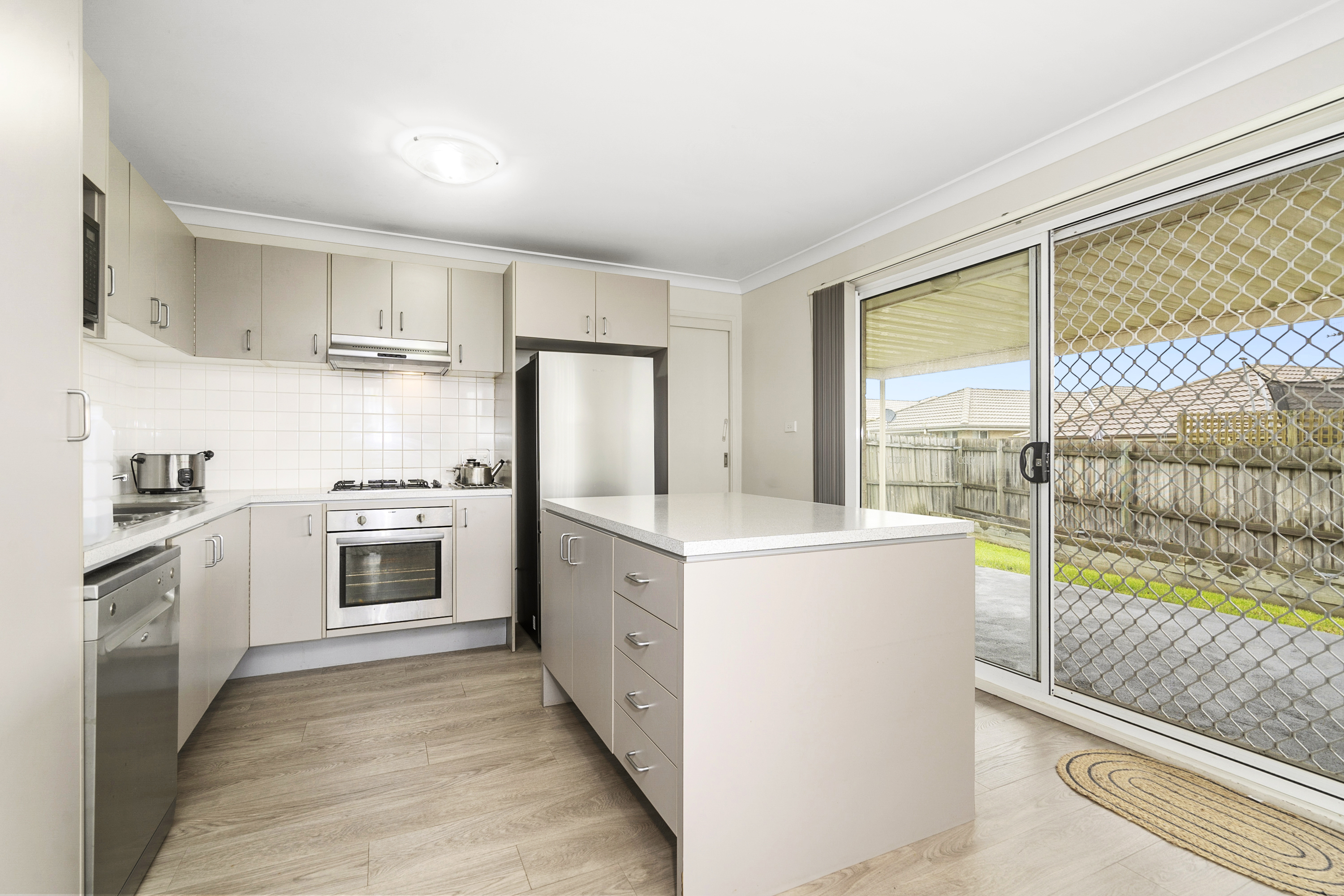 2 Spadacini Place, Goulburn NSW 2580 &mdash; photo 4