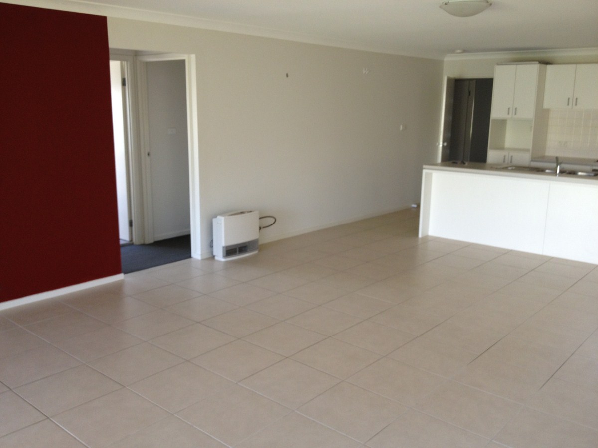 6 FITZPATRICK ST, Goulburn NSW 2580 &mdash; photo 4