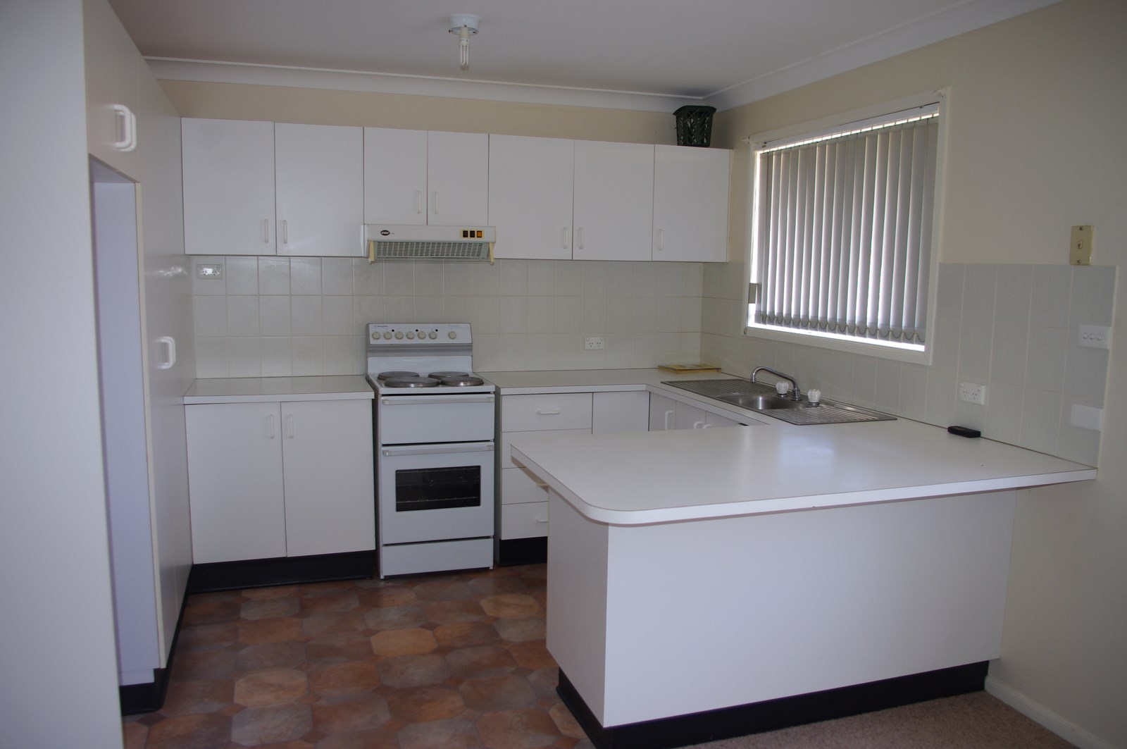 21 PARKSIDE PLACE, Goulburn NSW 2580 &mdash; photo 2