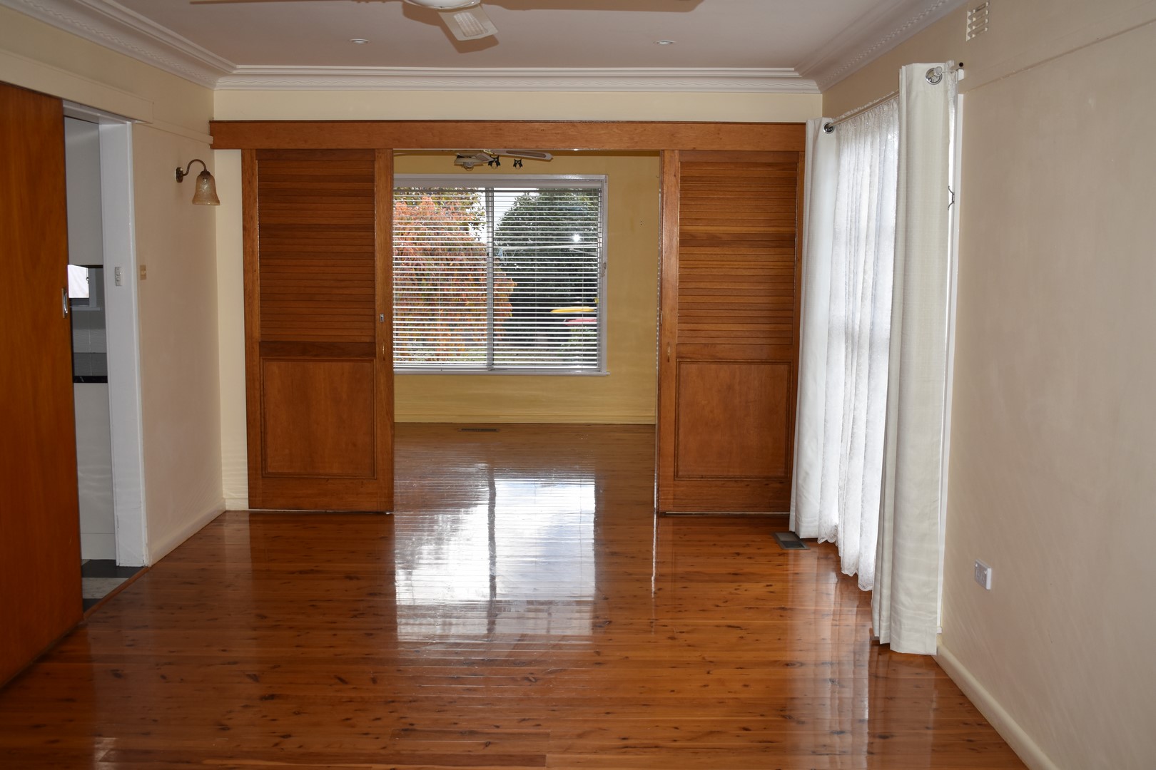 18 GIBSON STREET, Goulburn NSW 2580 &mdash; photo 2