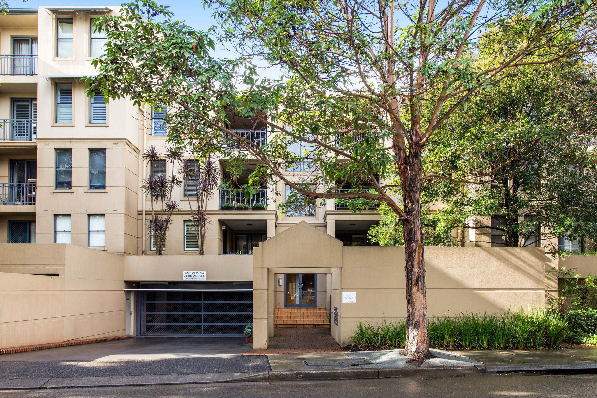 A18, 1 Buchanan Street, Balmain For Lease by Coopers Agency - image 2