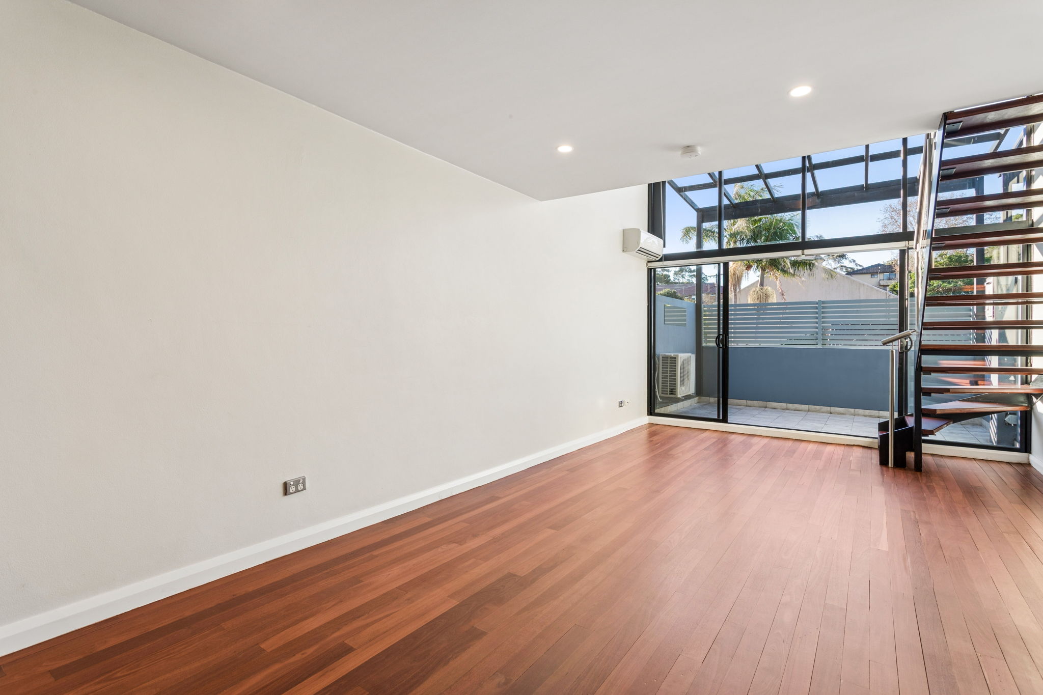 9/11-23 Hay Street, Leichhardt Leased by Coopers Agency - image 2