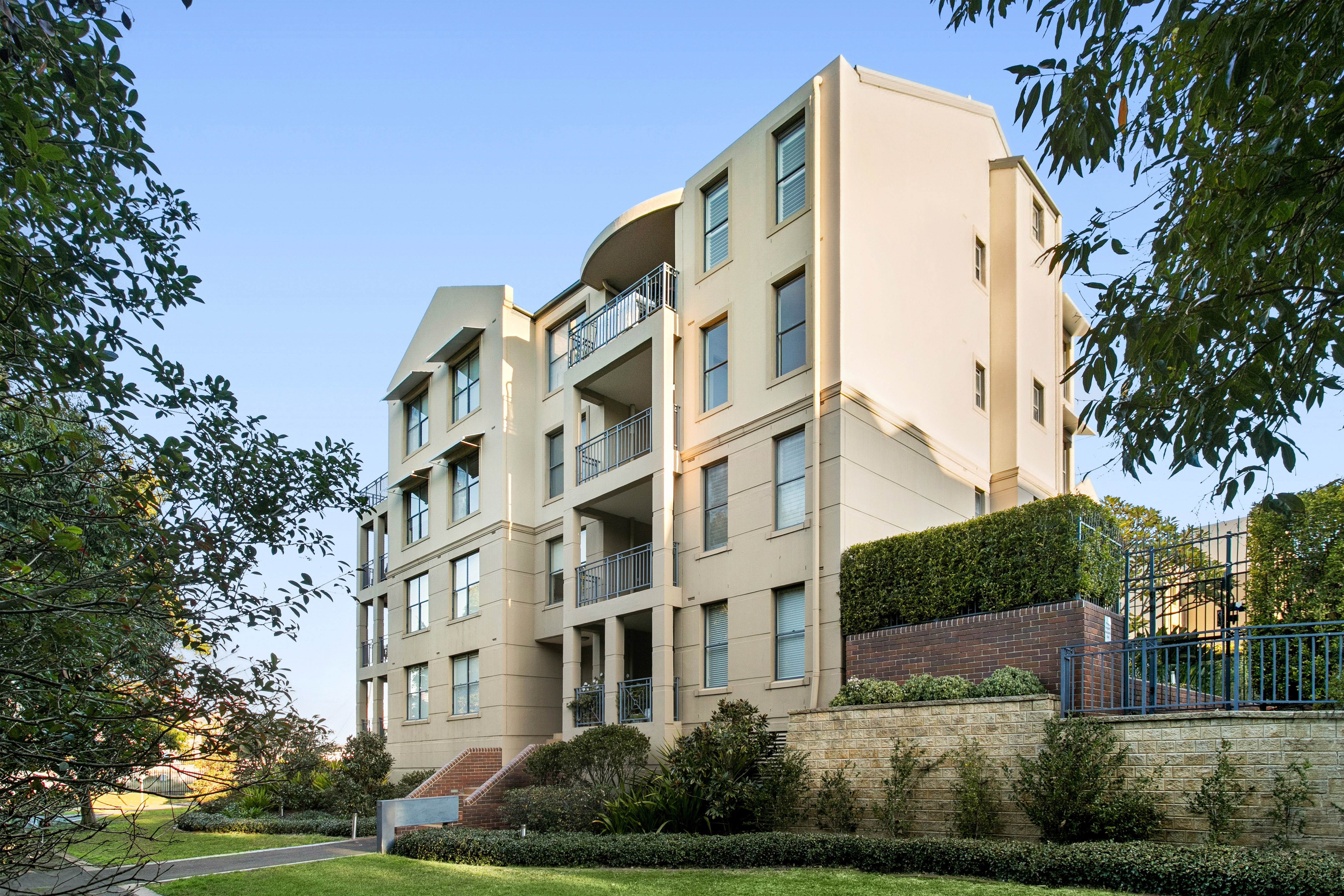 D15/1 Buchanan Street, Balmain Auction by Coopers Agency - image 15