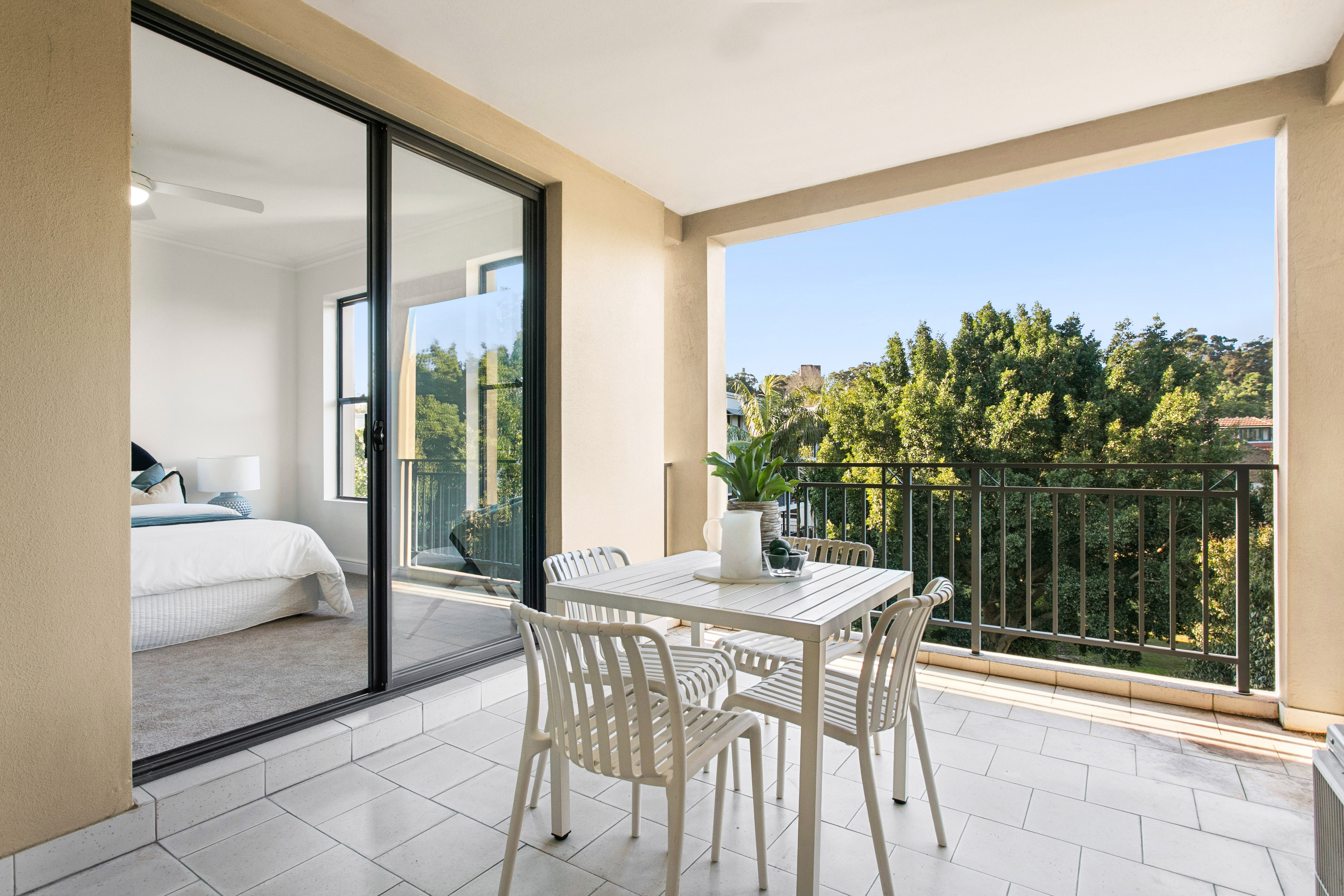 D15/1 Buchanan Street, Balmain Auction by Coopers Agency - image 5