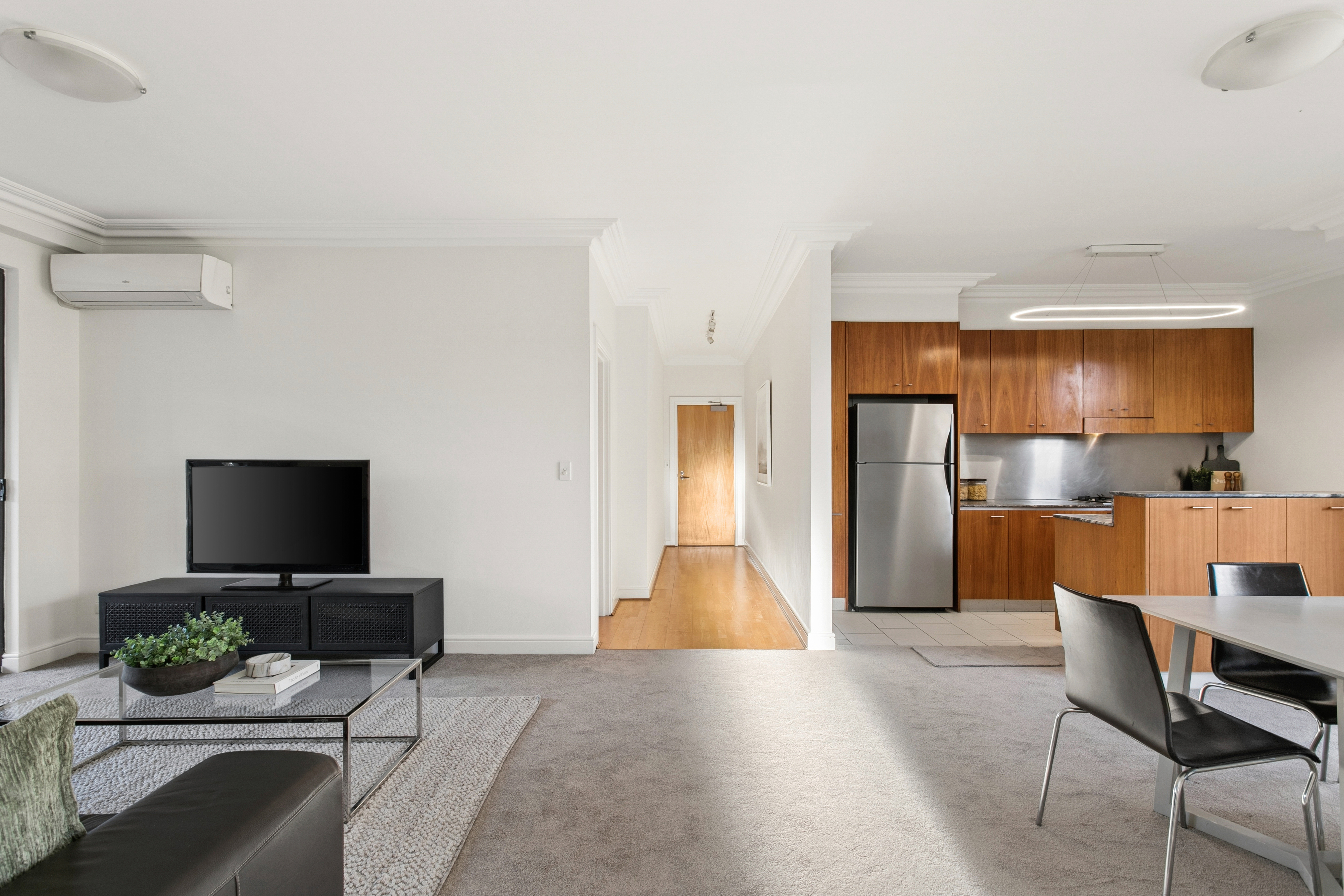 D15/1 Buchanan Street, Balmain Auction by Coopers Agency - image 4