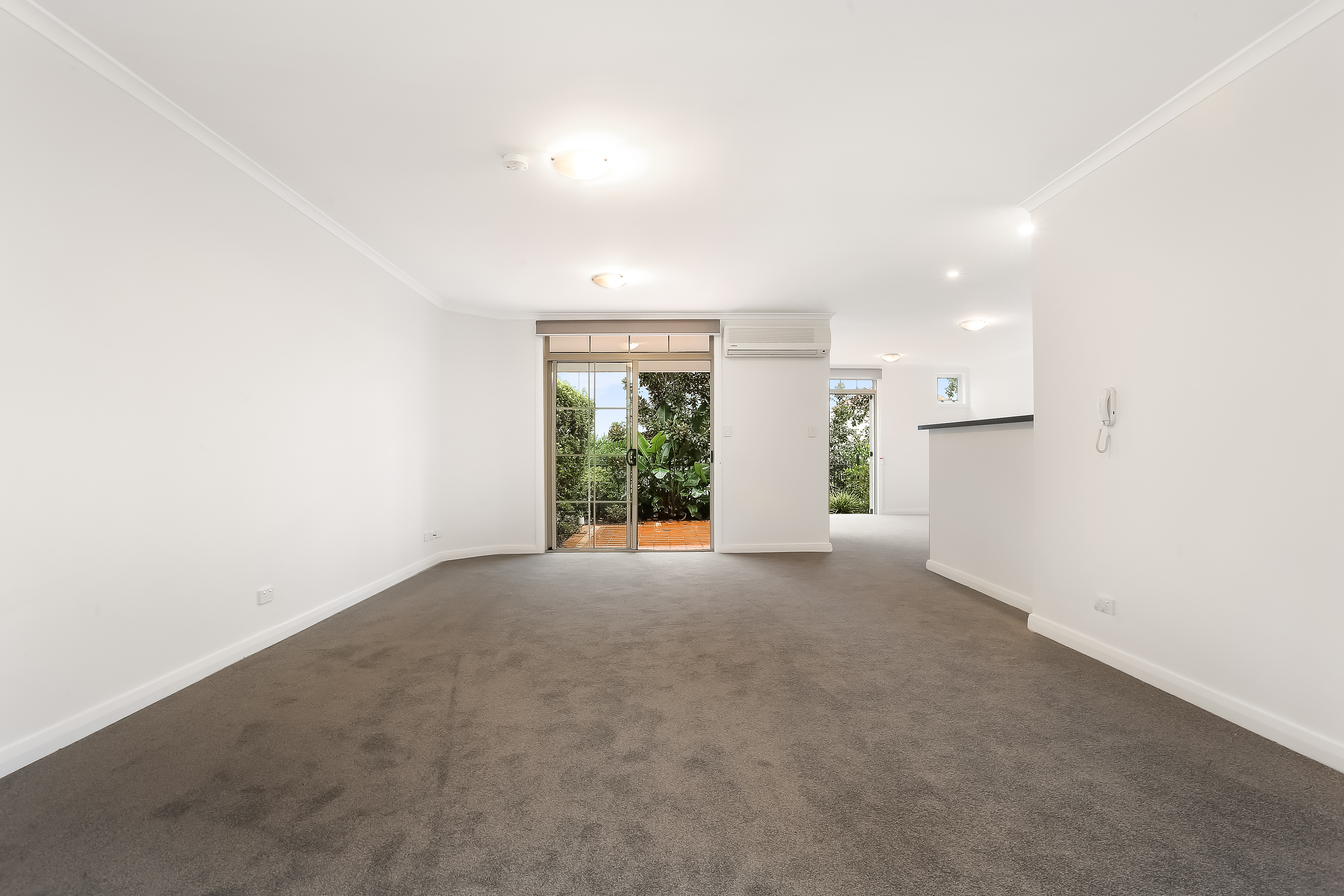 8/21 Waragal Avenue, Rozelle Leased by Coopers Agency - image 2
