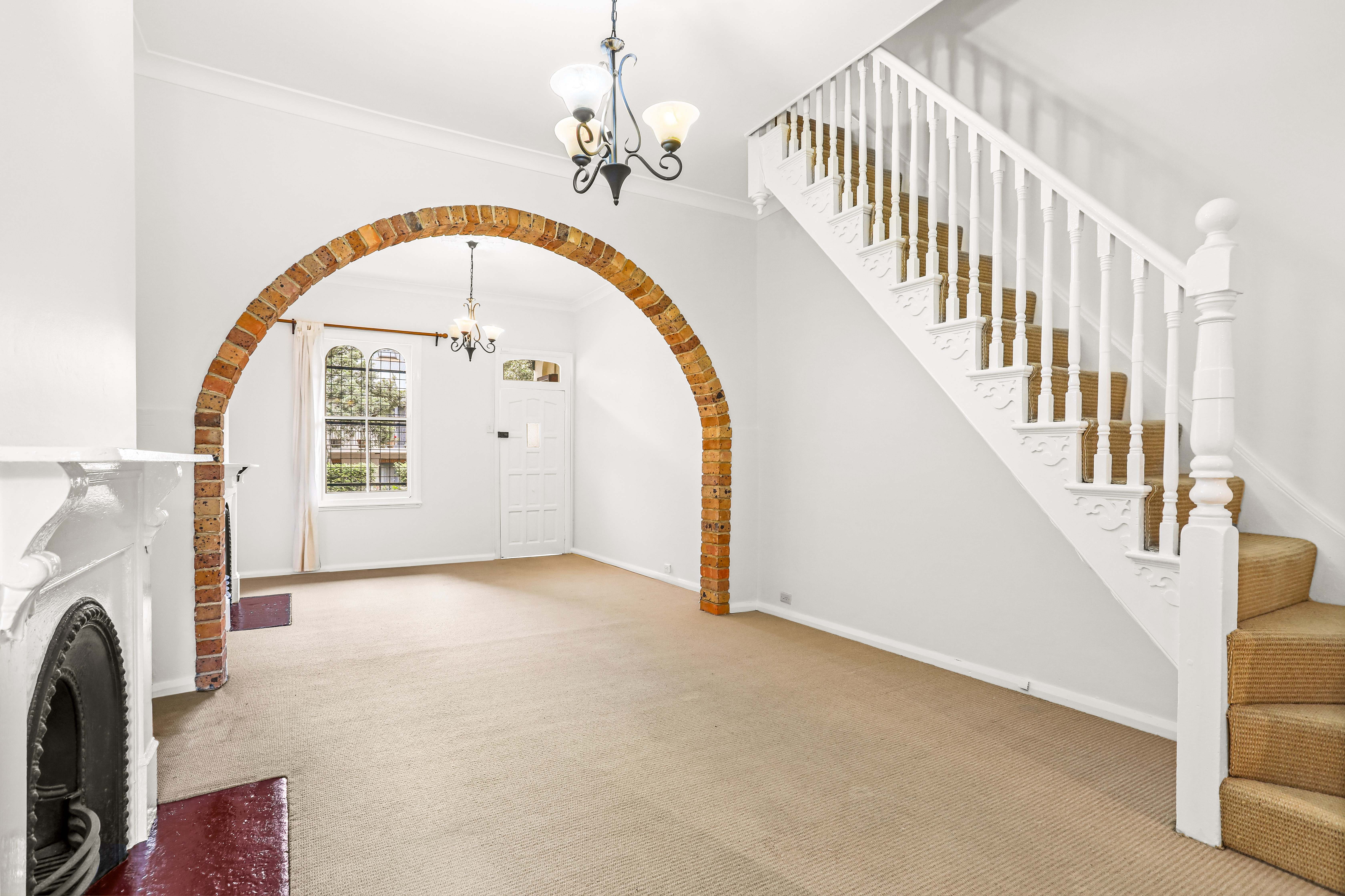 44 Reynolds Street, Balmain Auction by Coopers Agency - image 3