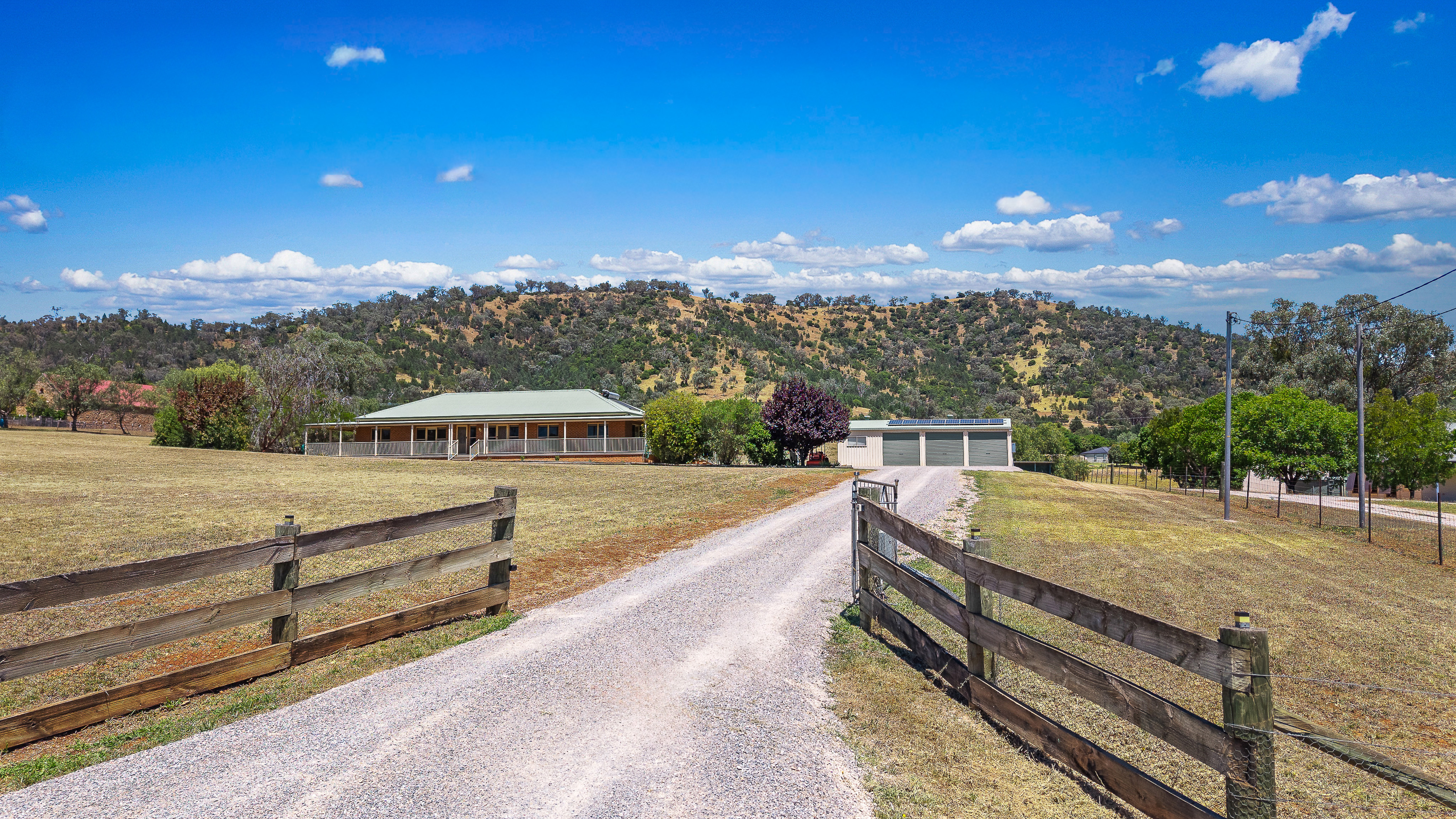 72 Wyndham Close, Tamworth NSW 2340