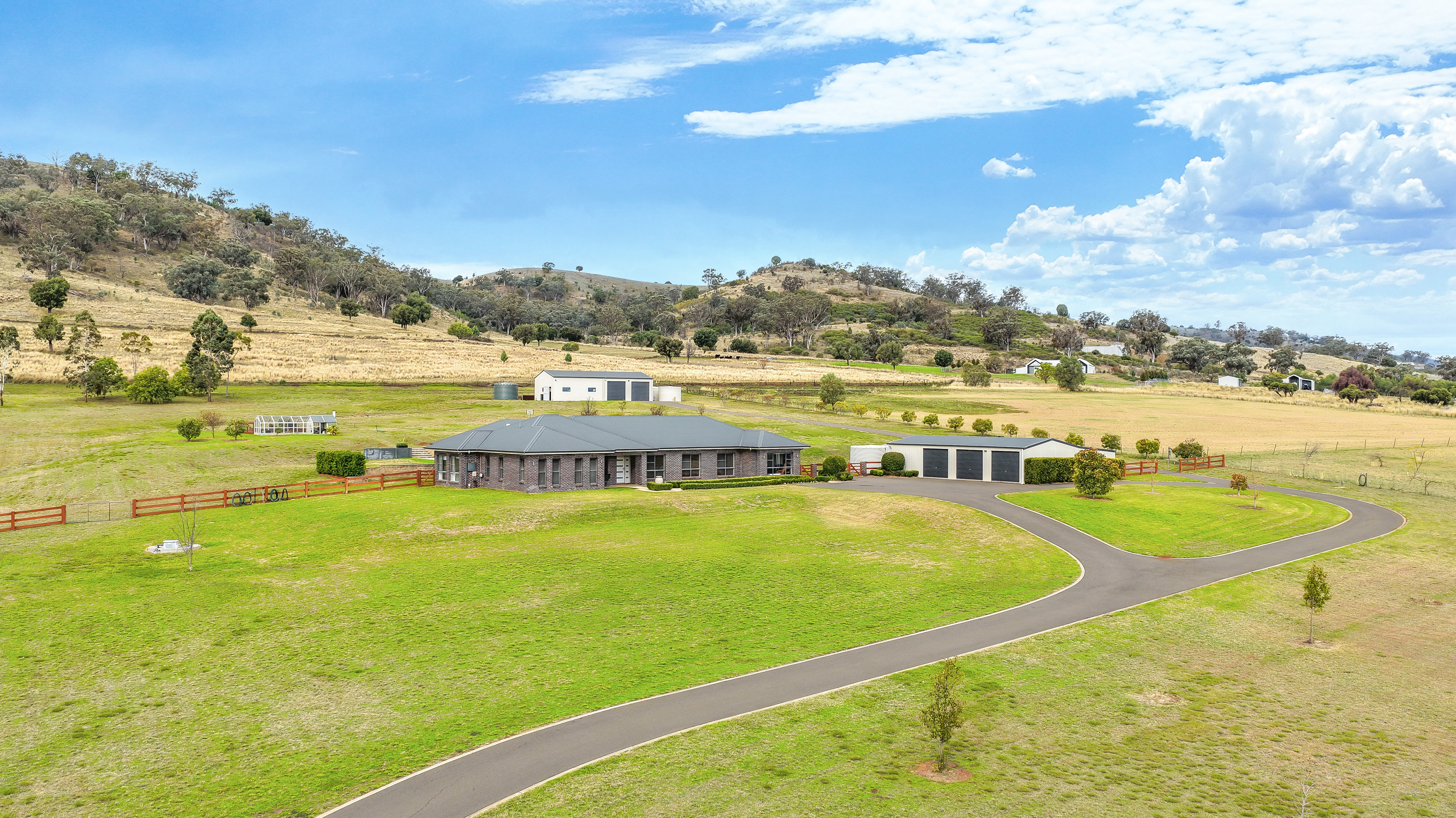 12 Honeyeater Place, Tamworth NSW 2340
