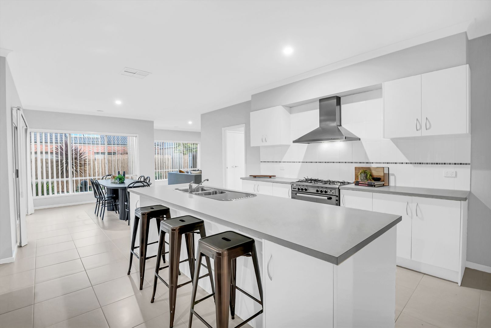20 Gainsborough Drive, Craigieburn, VIC, 3064, Craigieburn - Thumbnail 3