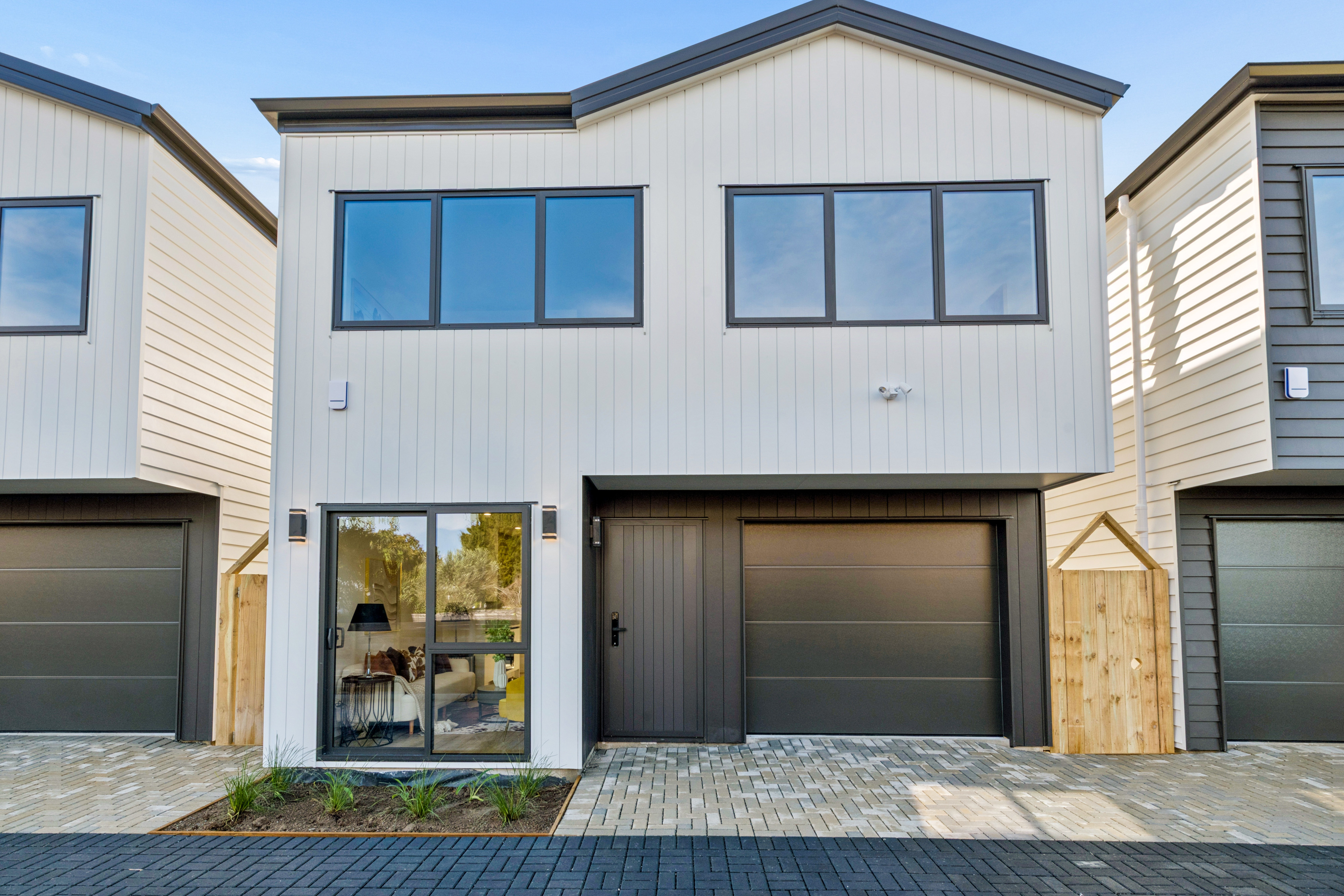 Mangere Bridge 3房 Modern Living on Wellesley | New Standalone Home