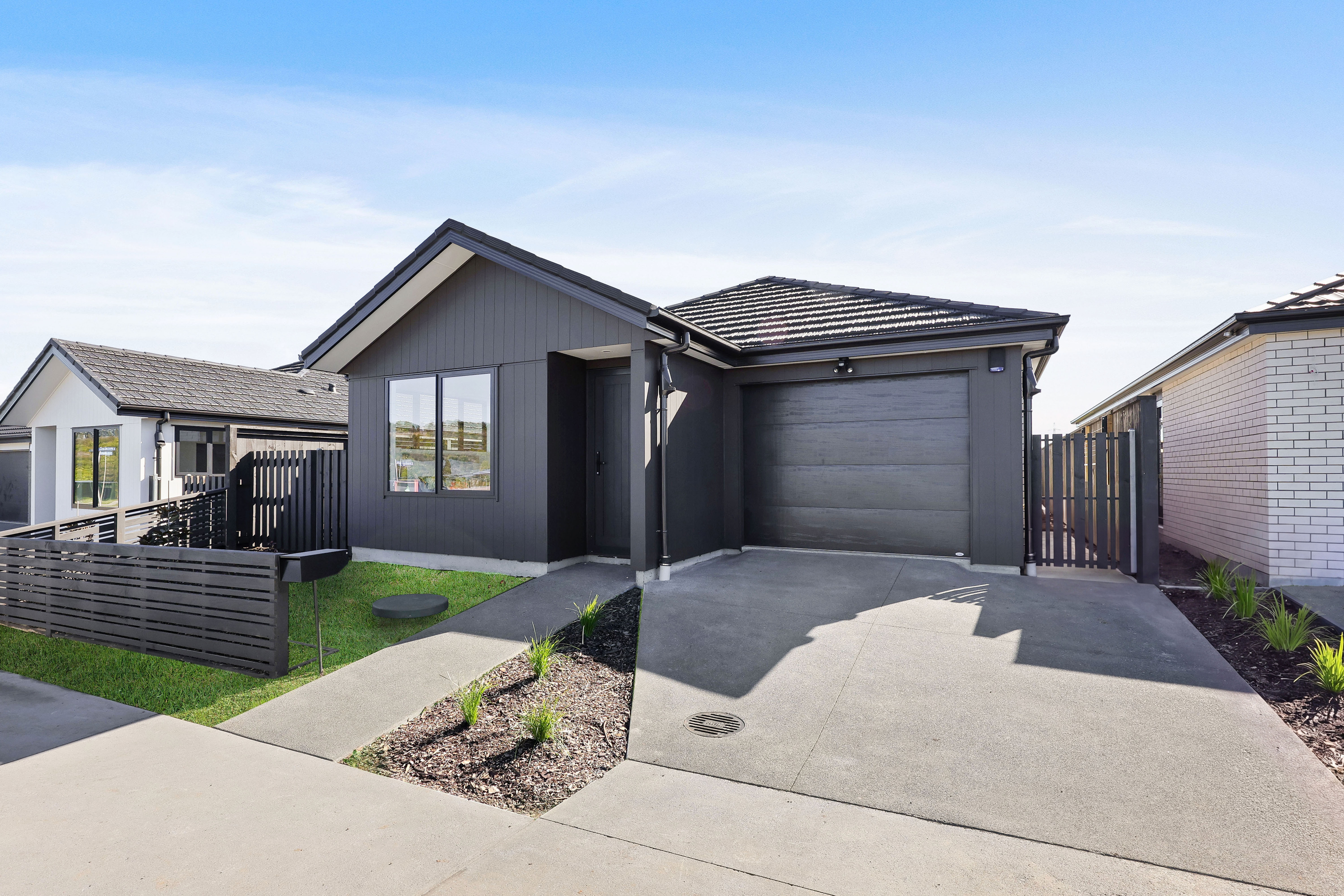 Single Level, Standalone, Brick & Board Special
