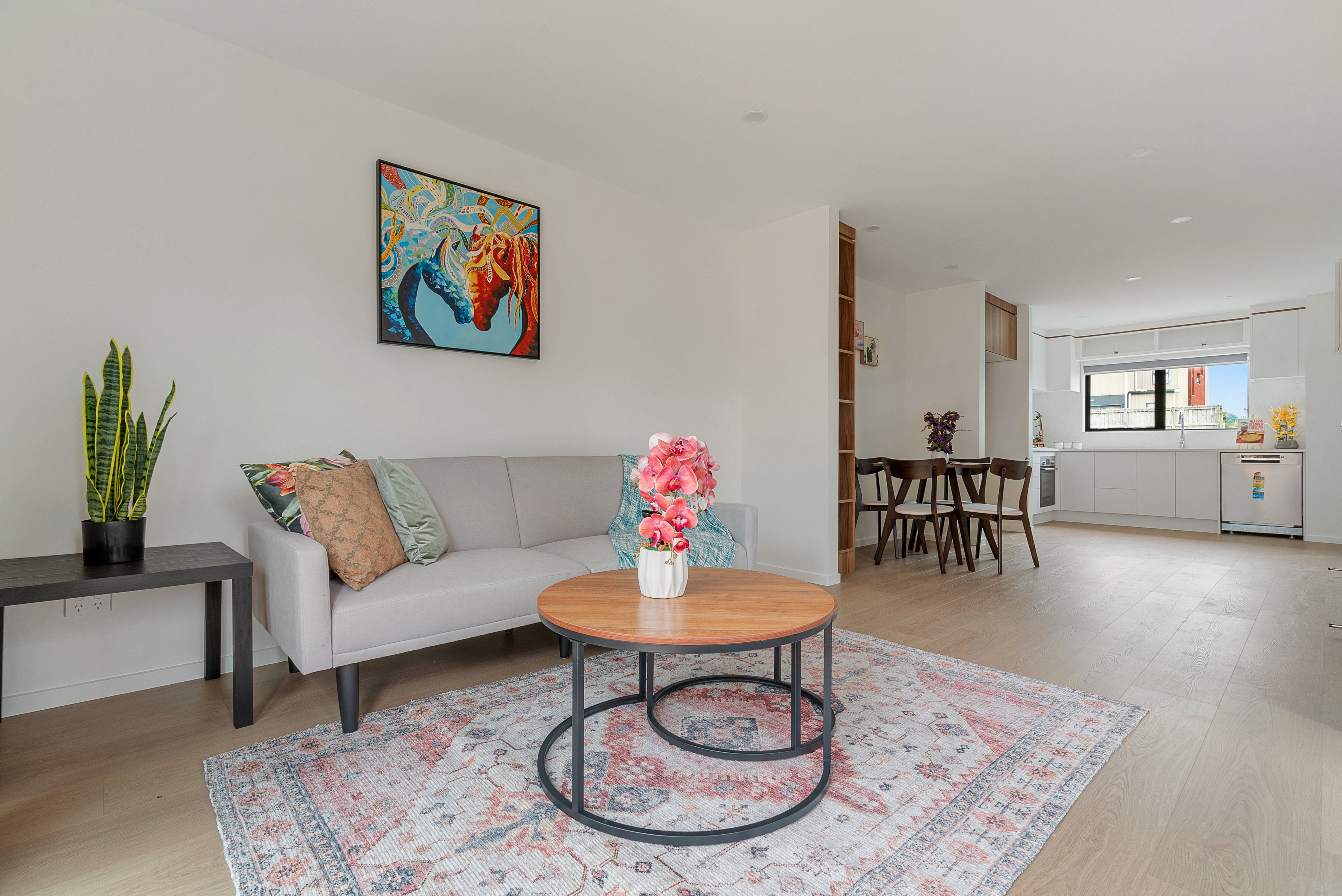 LAST ONE AVAILABLE! - MANGERE BRIDGE